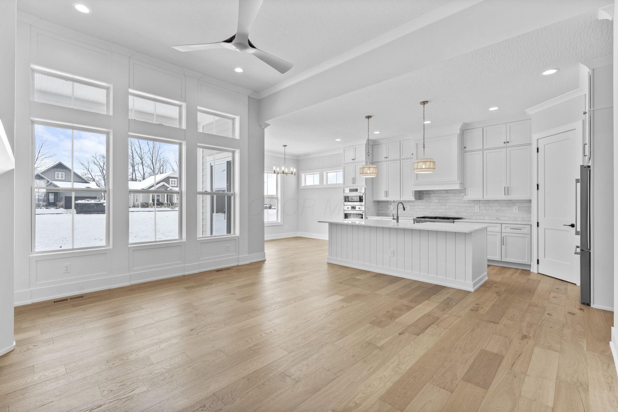 4041 Captains Circle