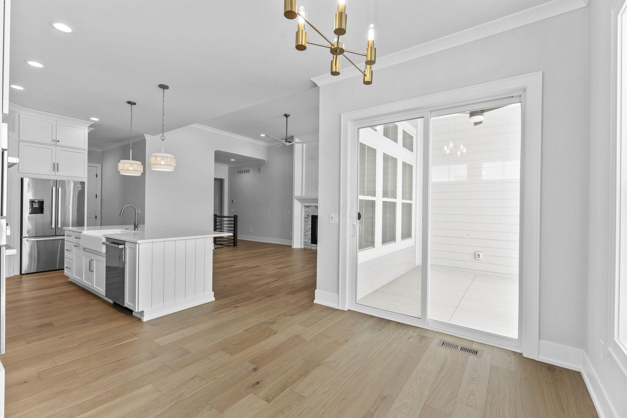 4041 Captains Circle
