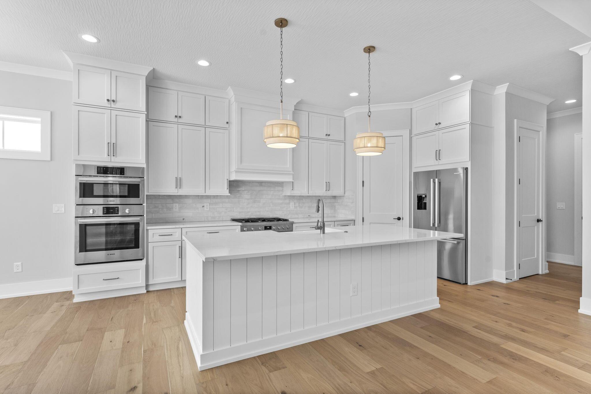 4041 Captains Circle