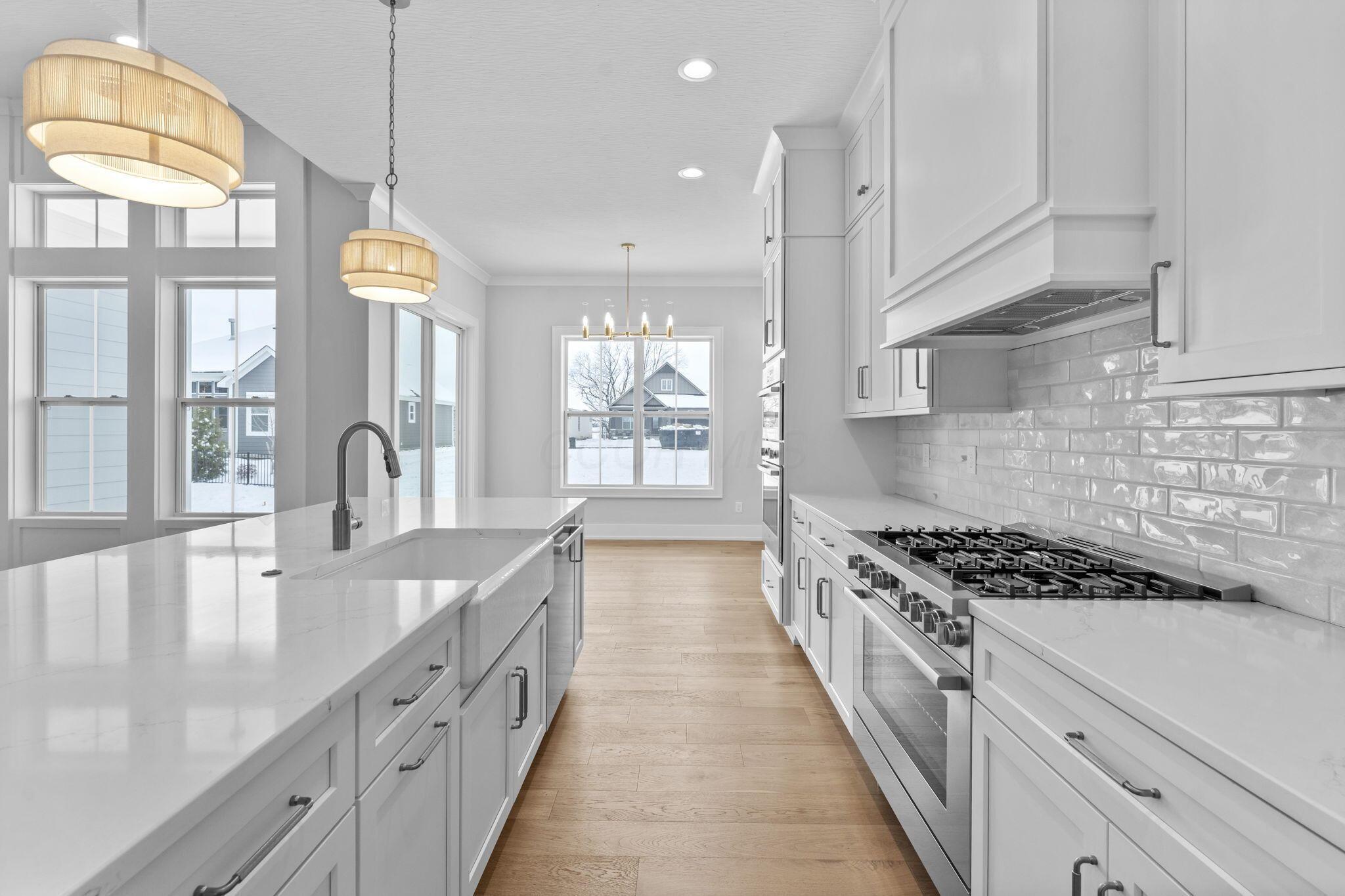 4041 Captains Circle