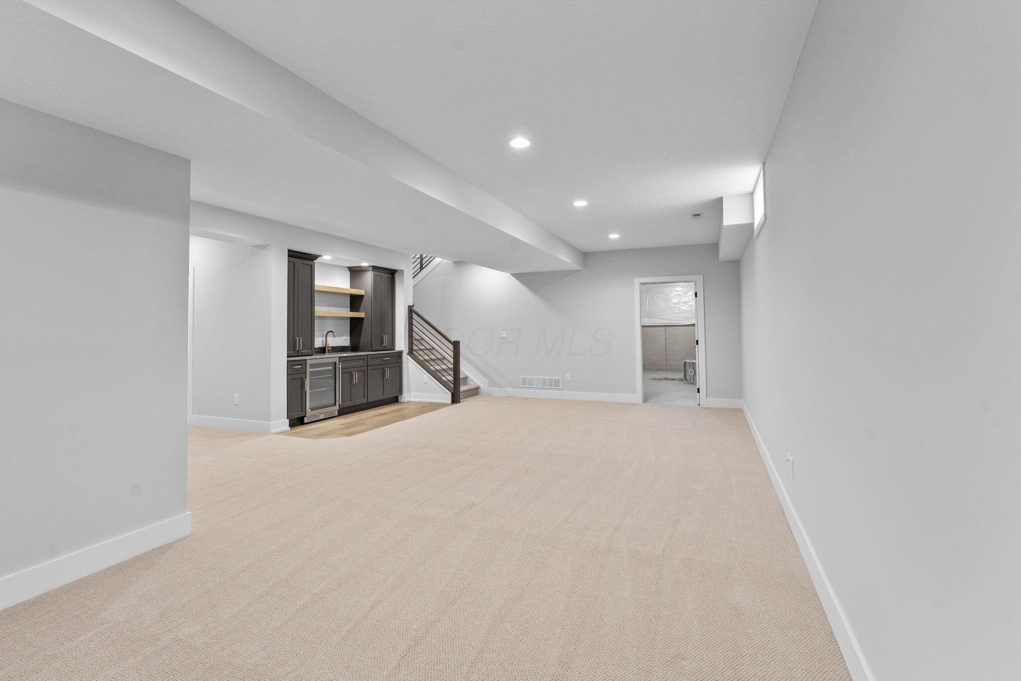4041 Captains Circle