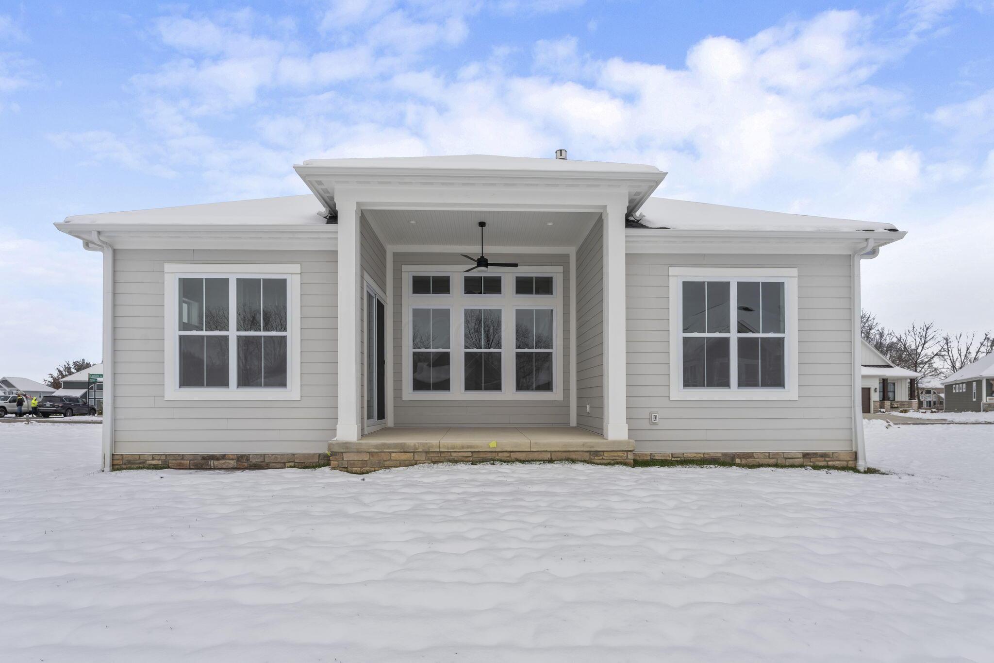 4041 Captains Circle