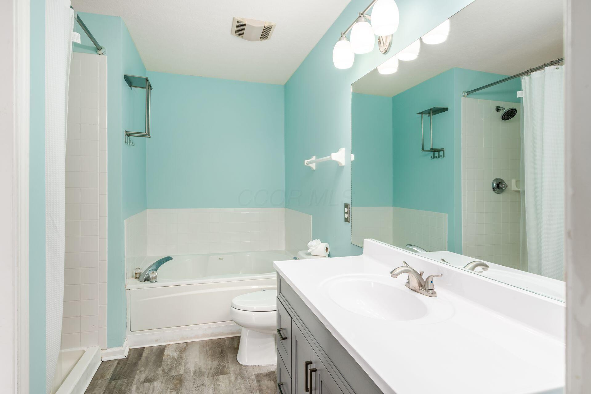 360 Sycamore Ridge Way, 360