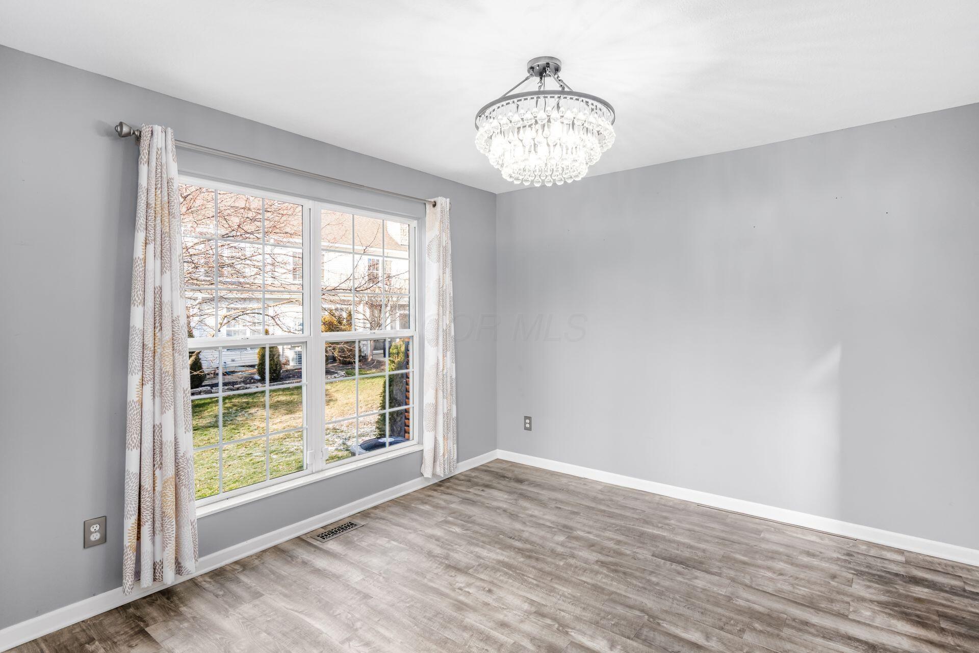 360 Sycamore Ridge Way, 360