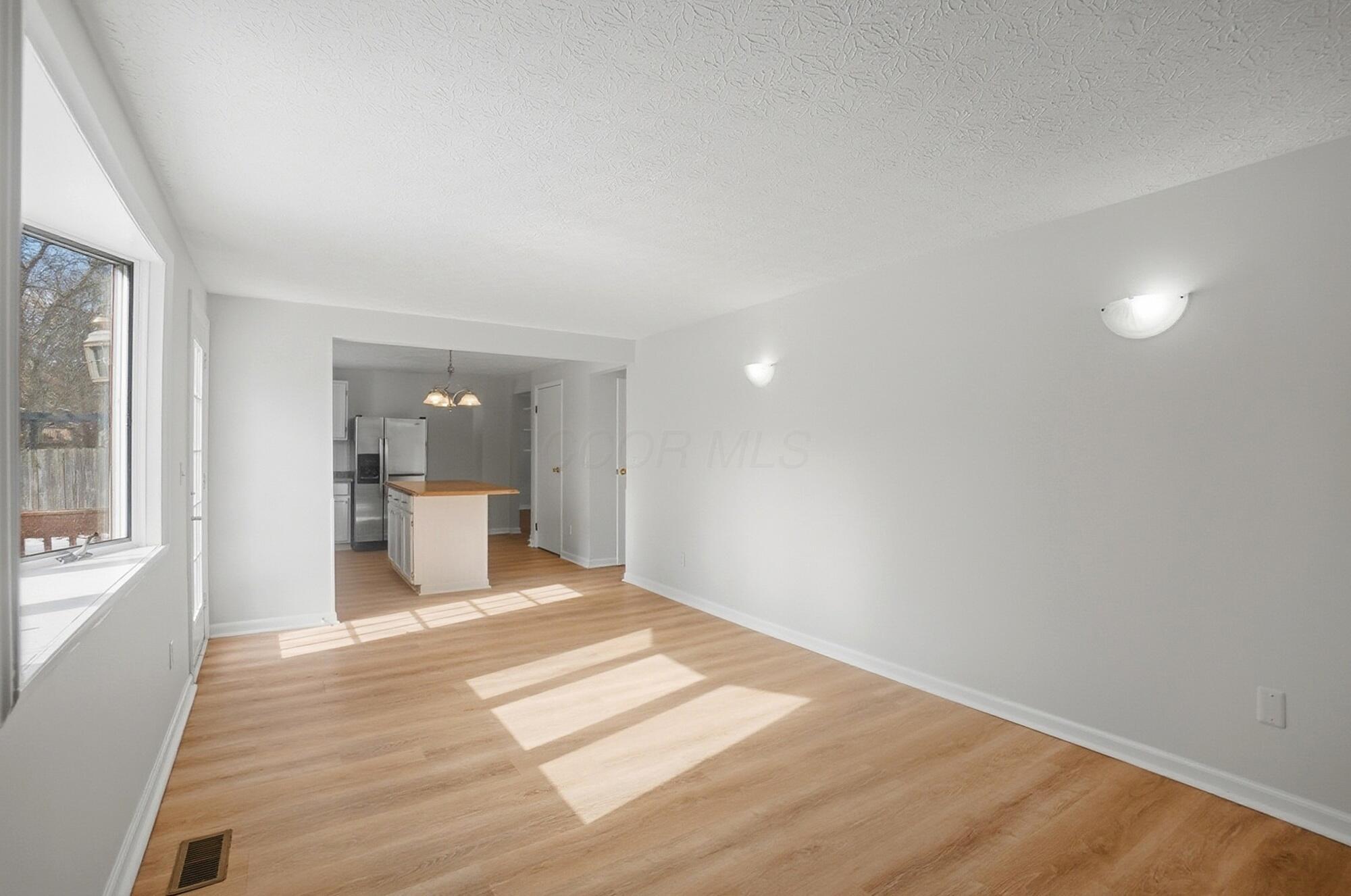 971 Timberbank Drive