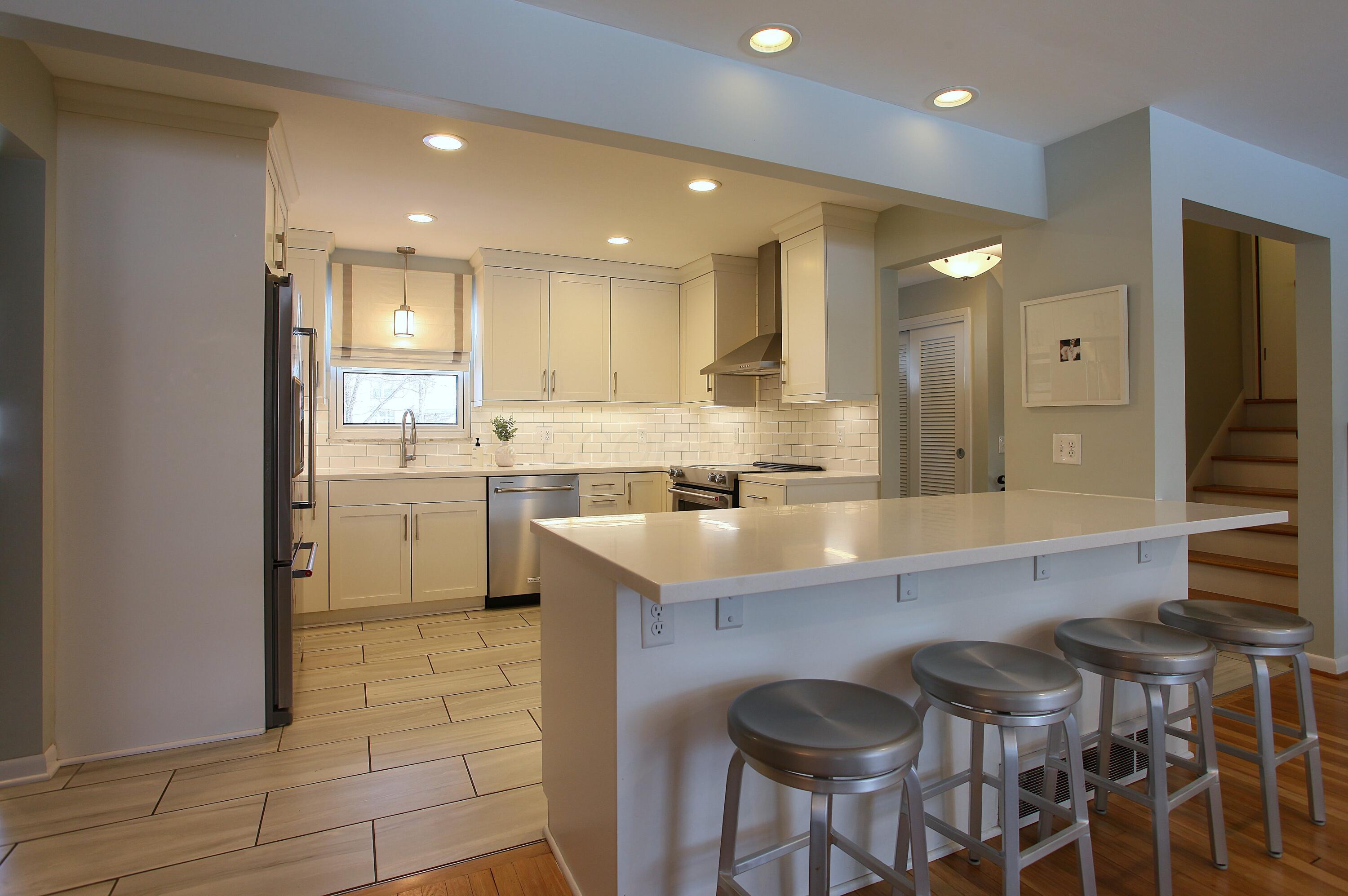 343 N Cassady Avenue