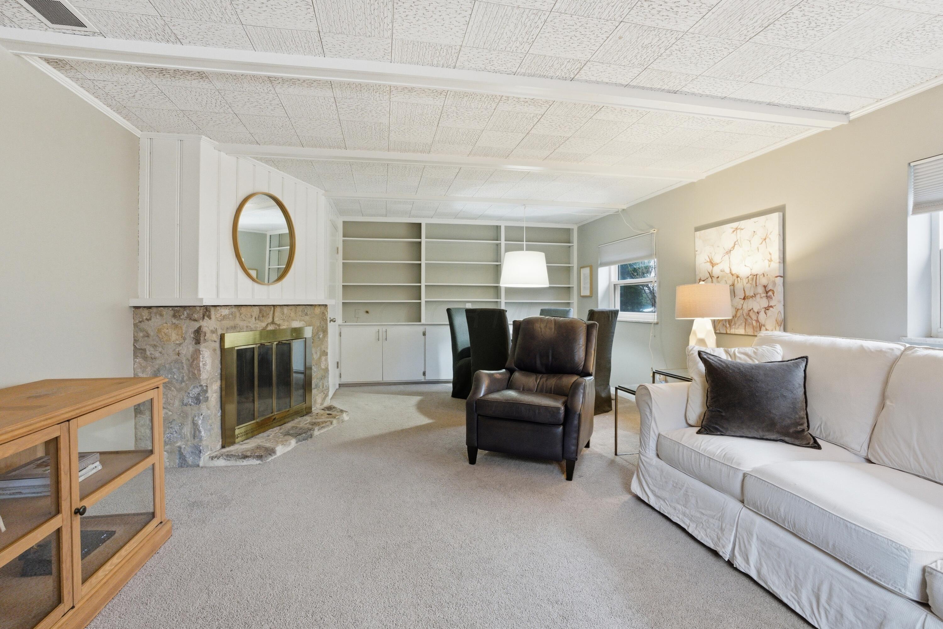 343 N Cassady Avenue