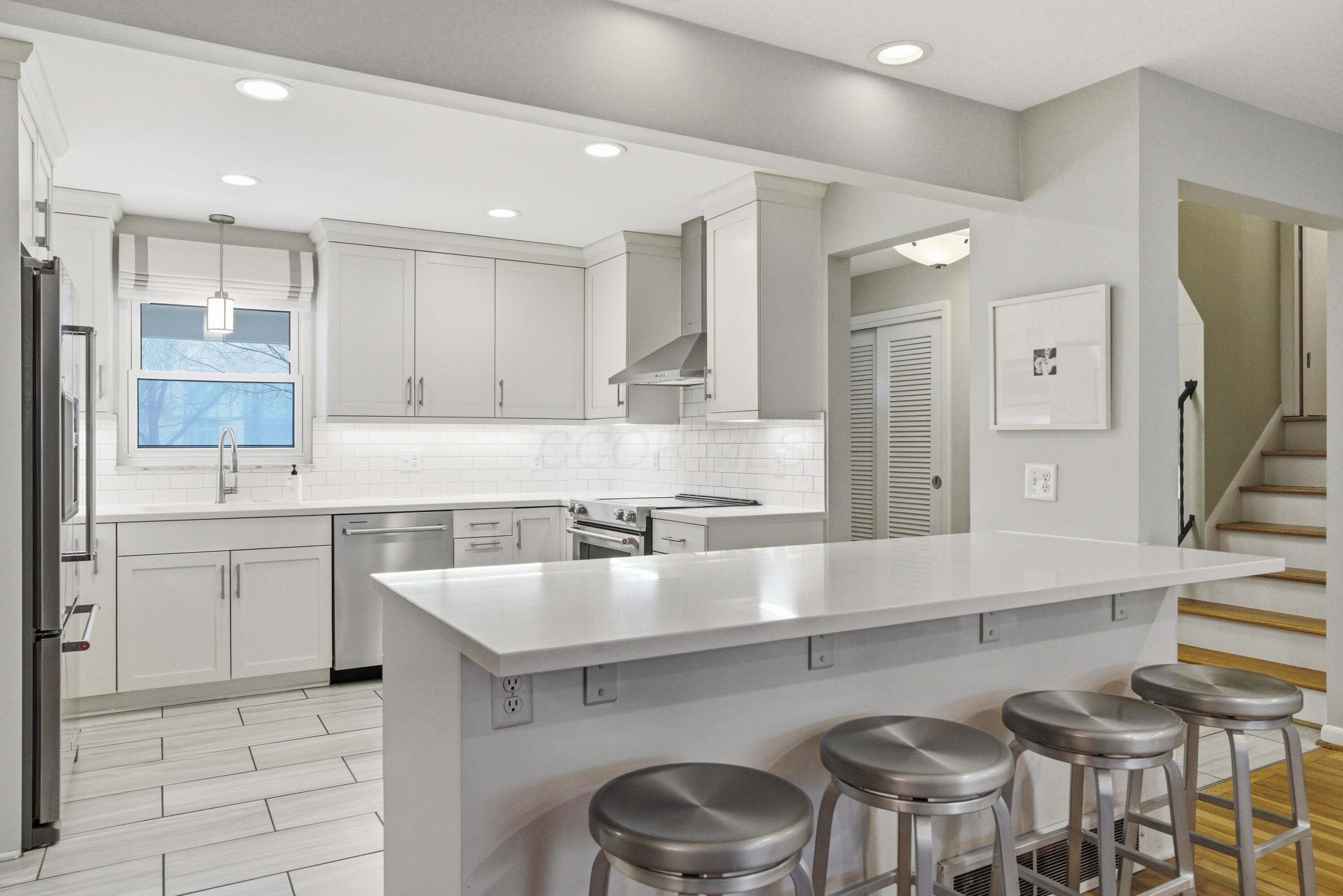 343 N Cassady Avenue