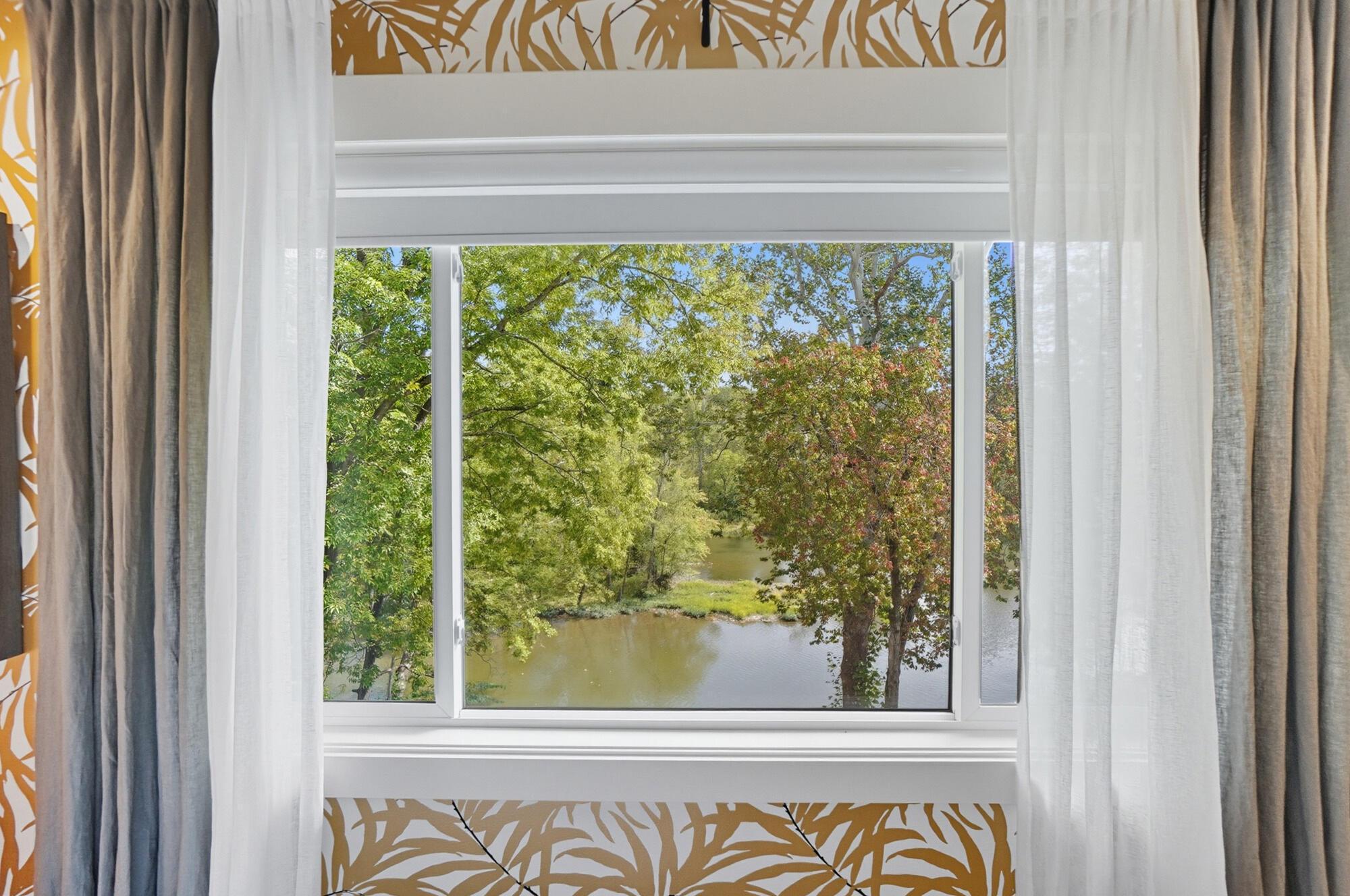 180 S Riverview Street