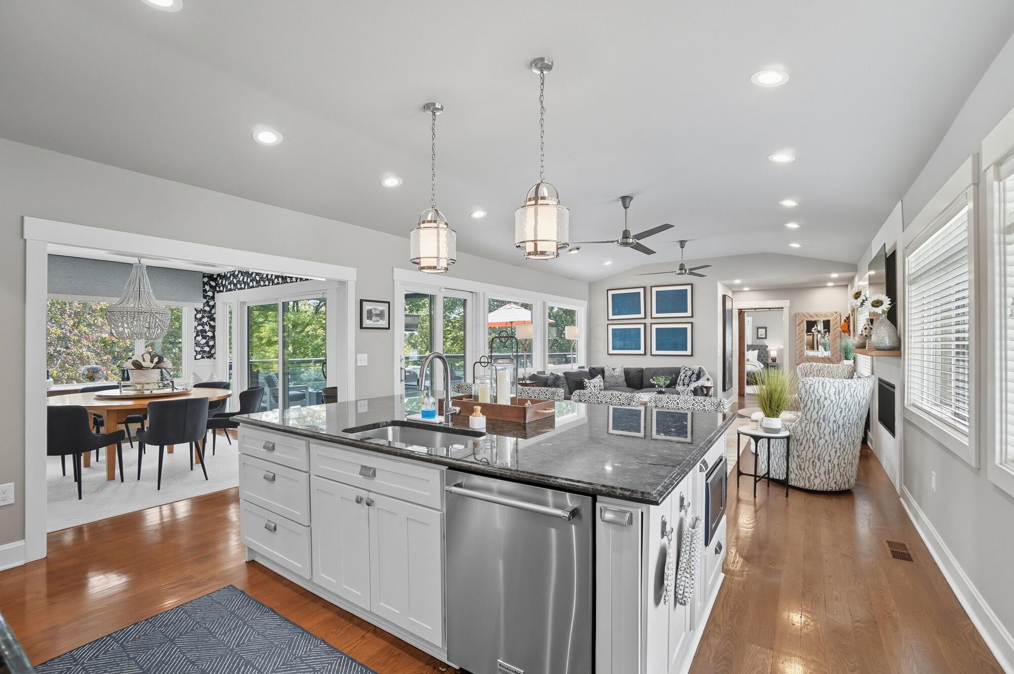 180 S Riverview Street