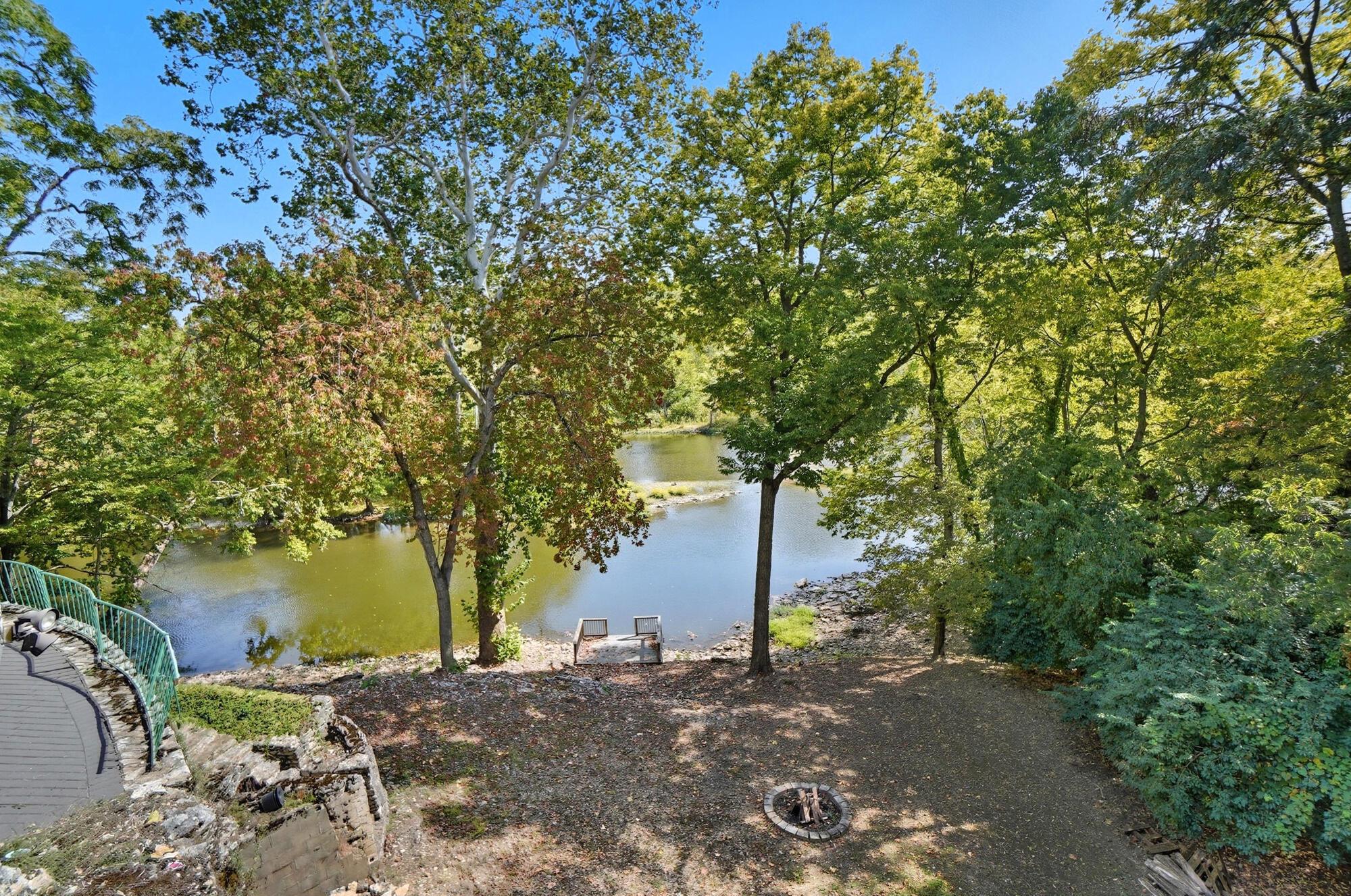 180 S Riverview Street