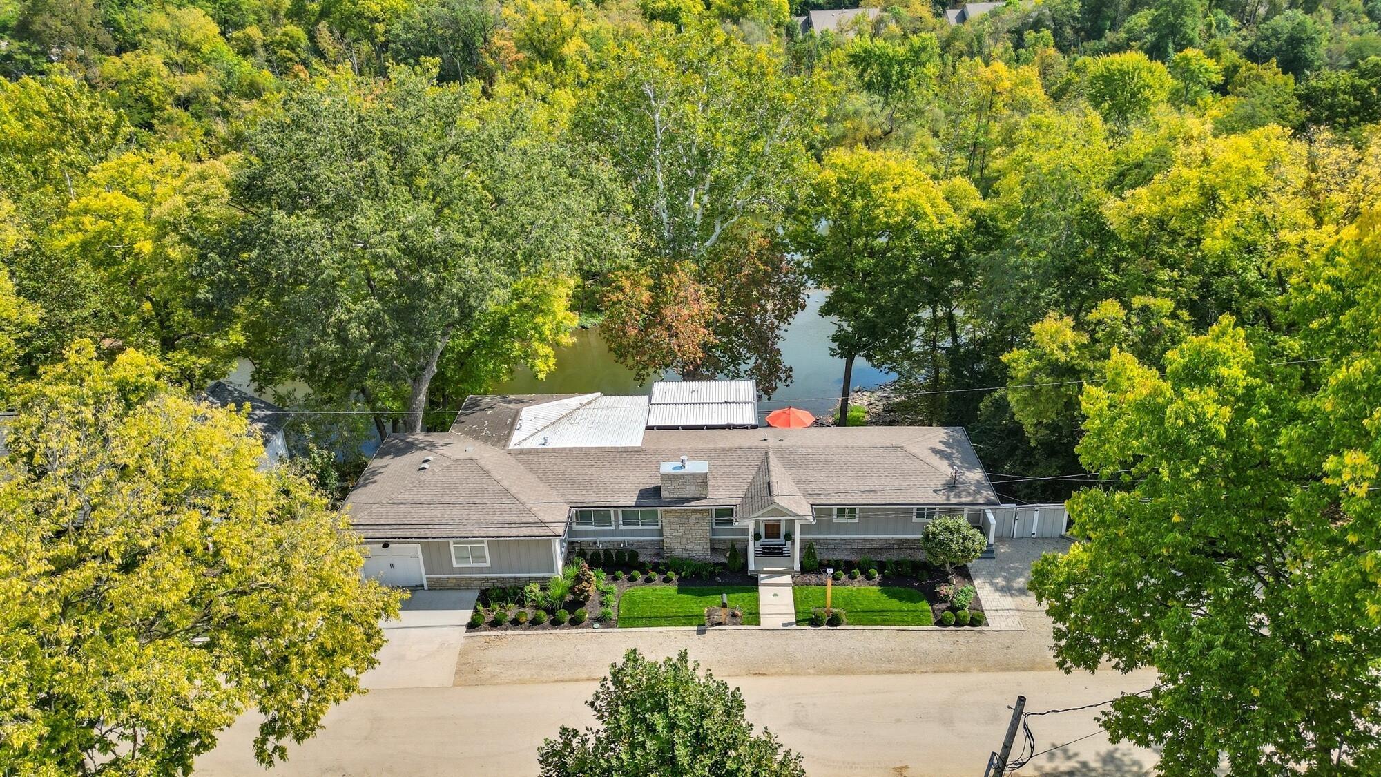 180 S Riverview Street