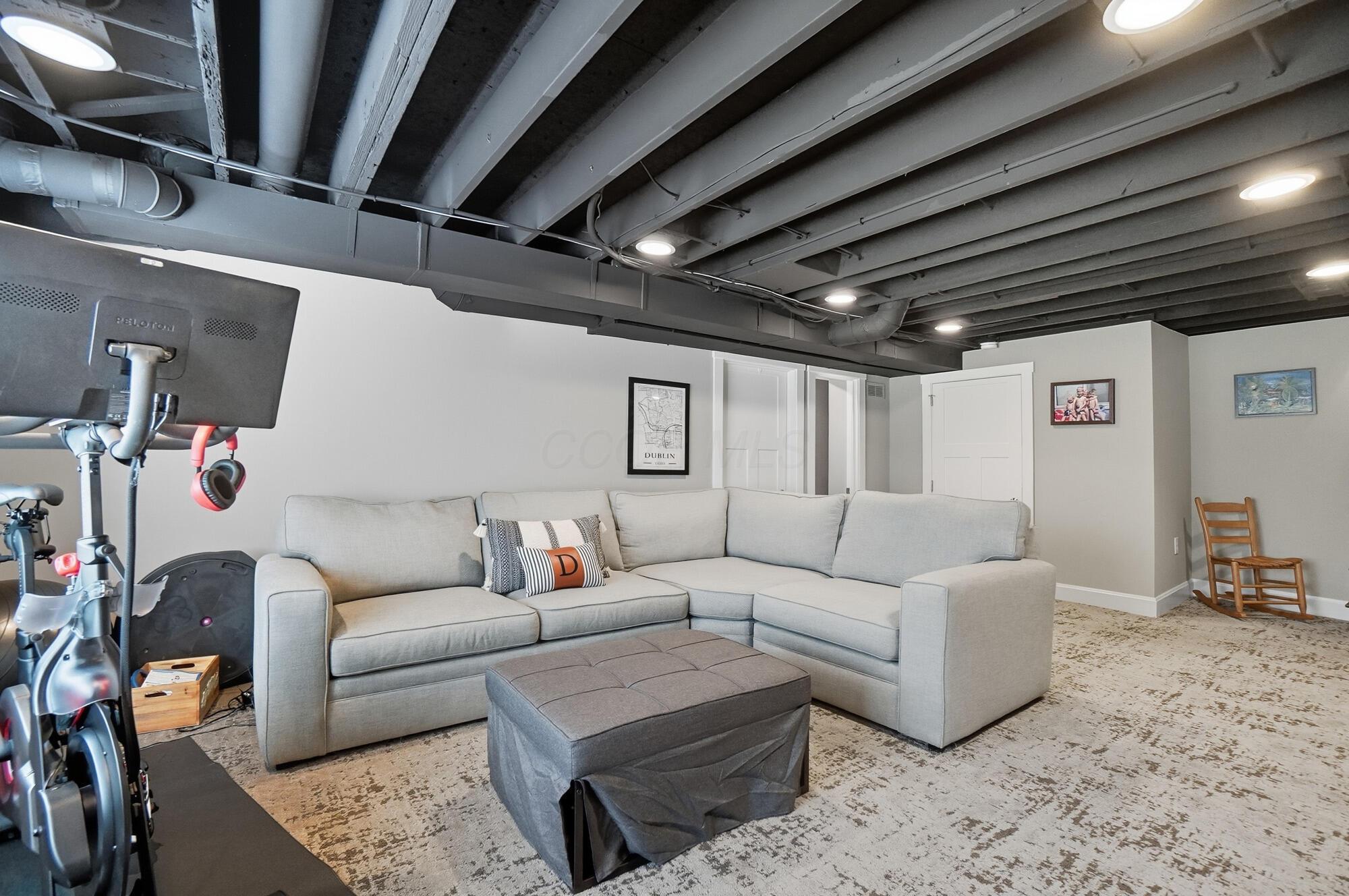 180 S Riverview Street