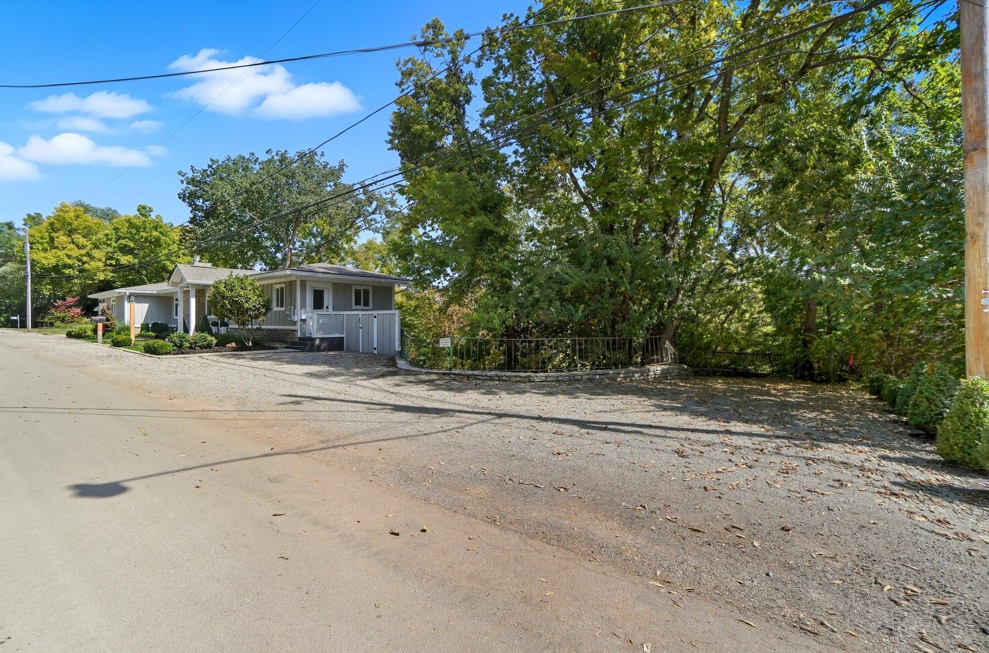 180 S Riverview Street