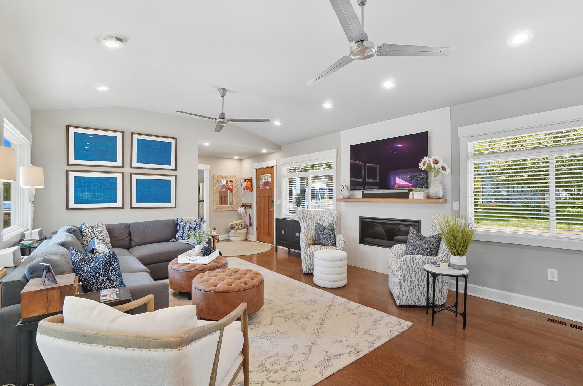 180 S Riverview Street