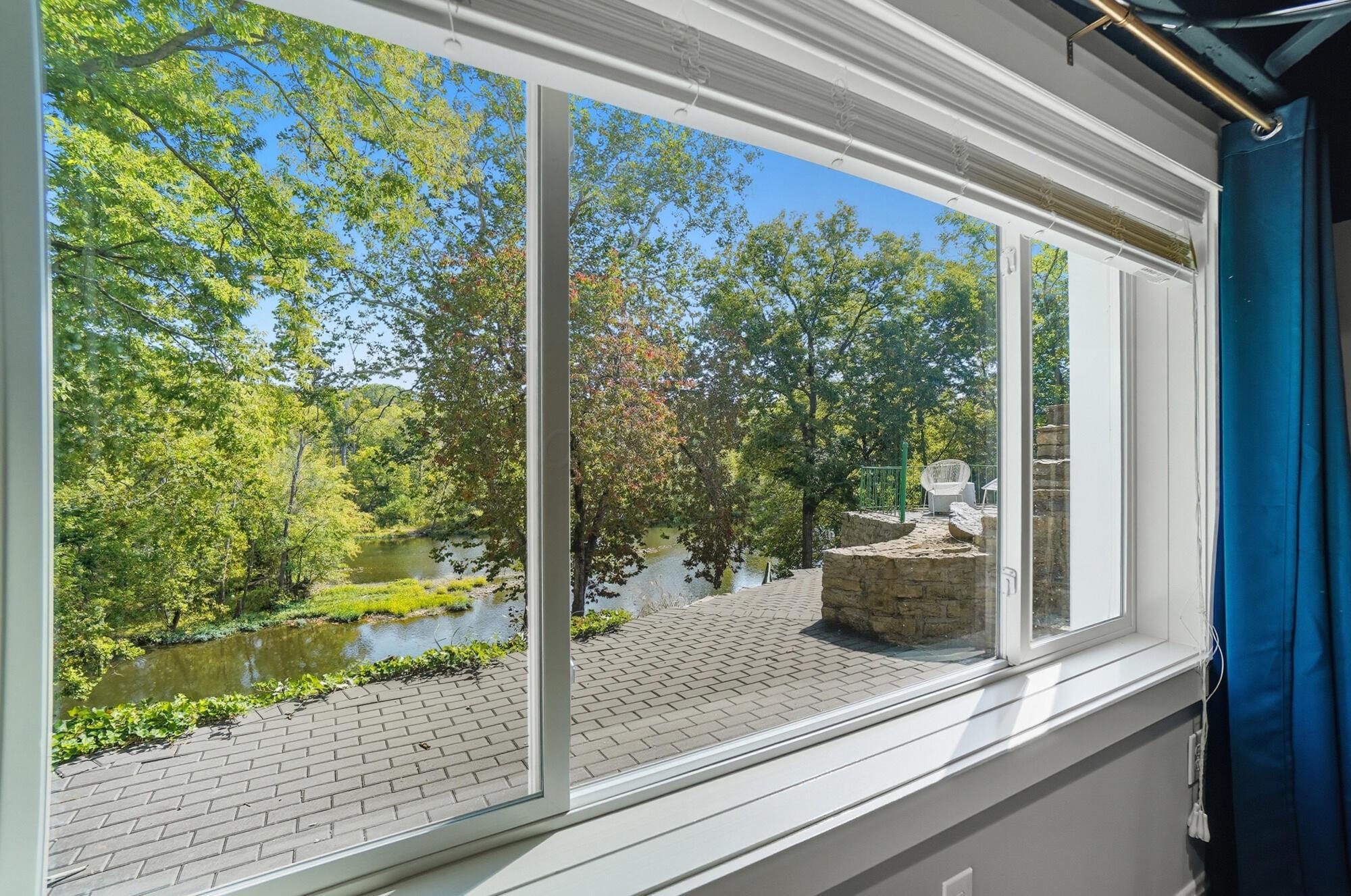 180 S Riverview Street