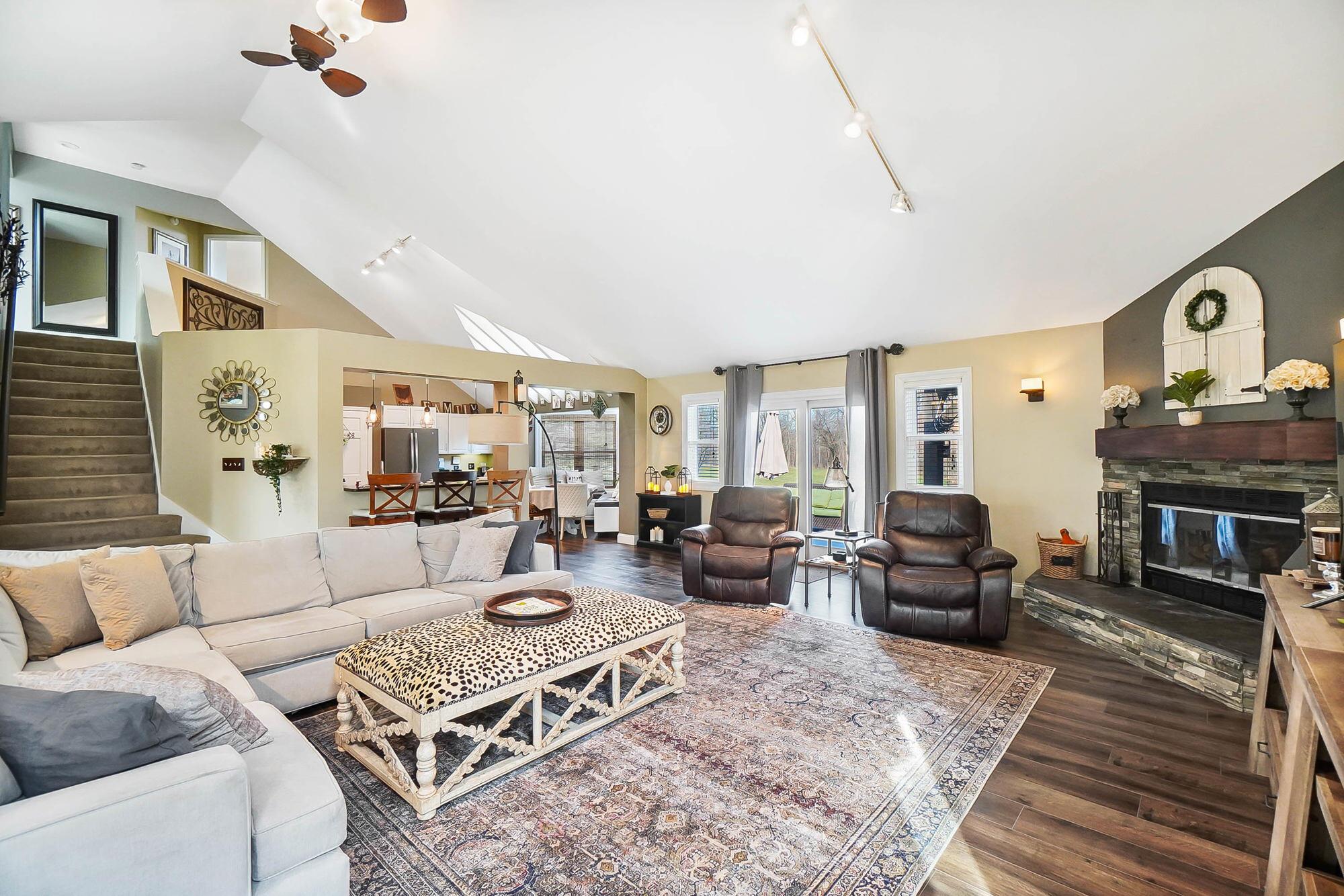 8100 Mitchell Dewitt Road