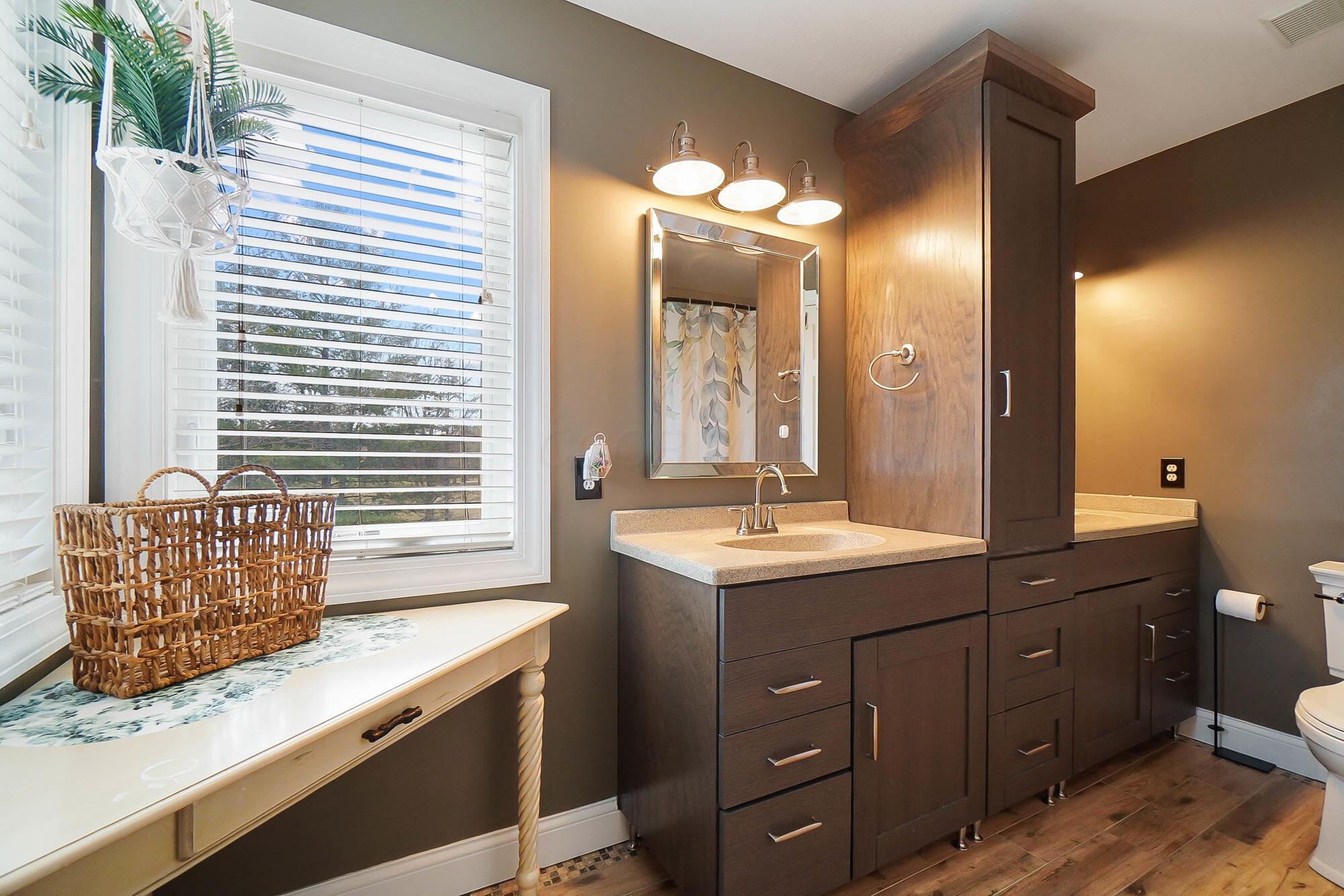 8100 Mitchell Dewitt Road