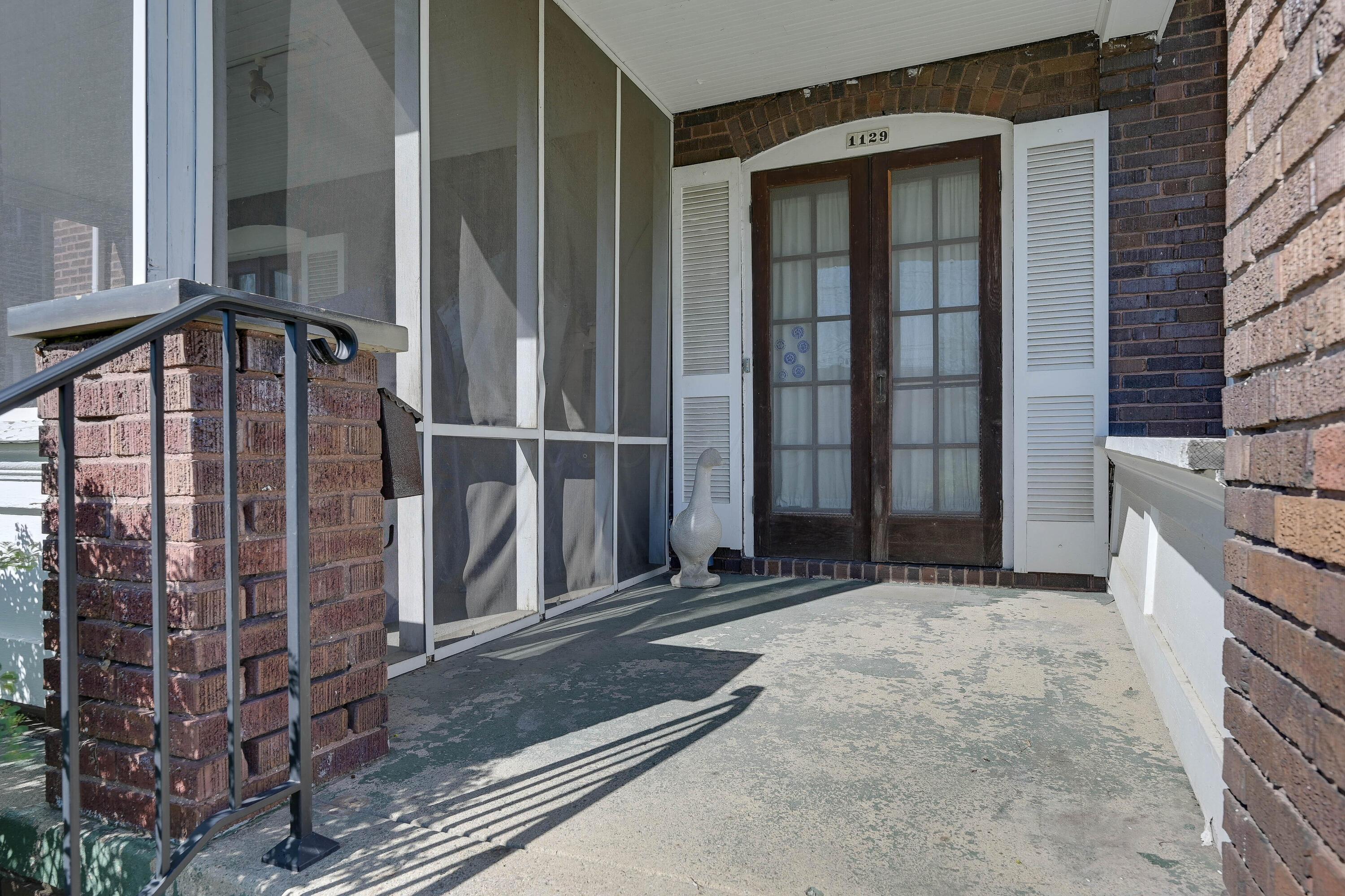 1129 Grandview Avenue