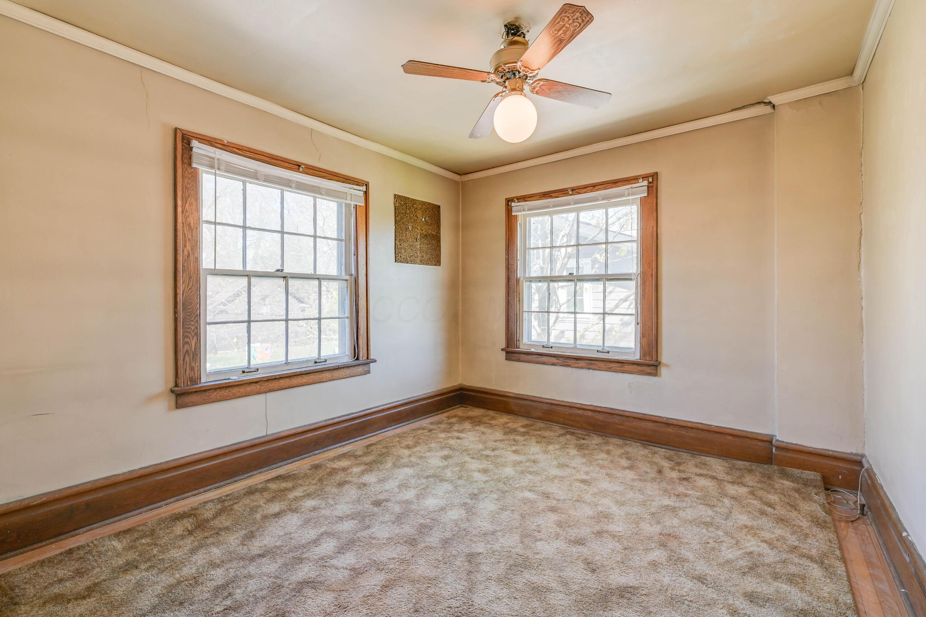 1129 Grandview Avenue