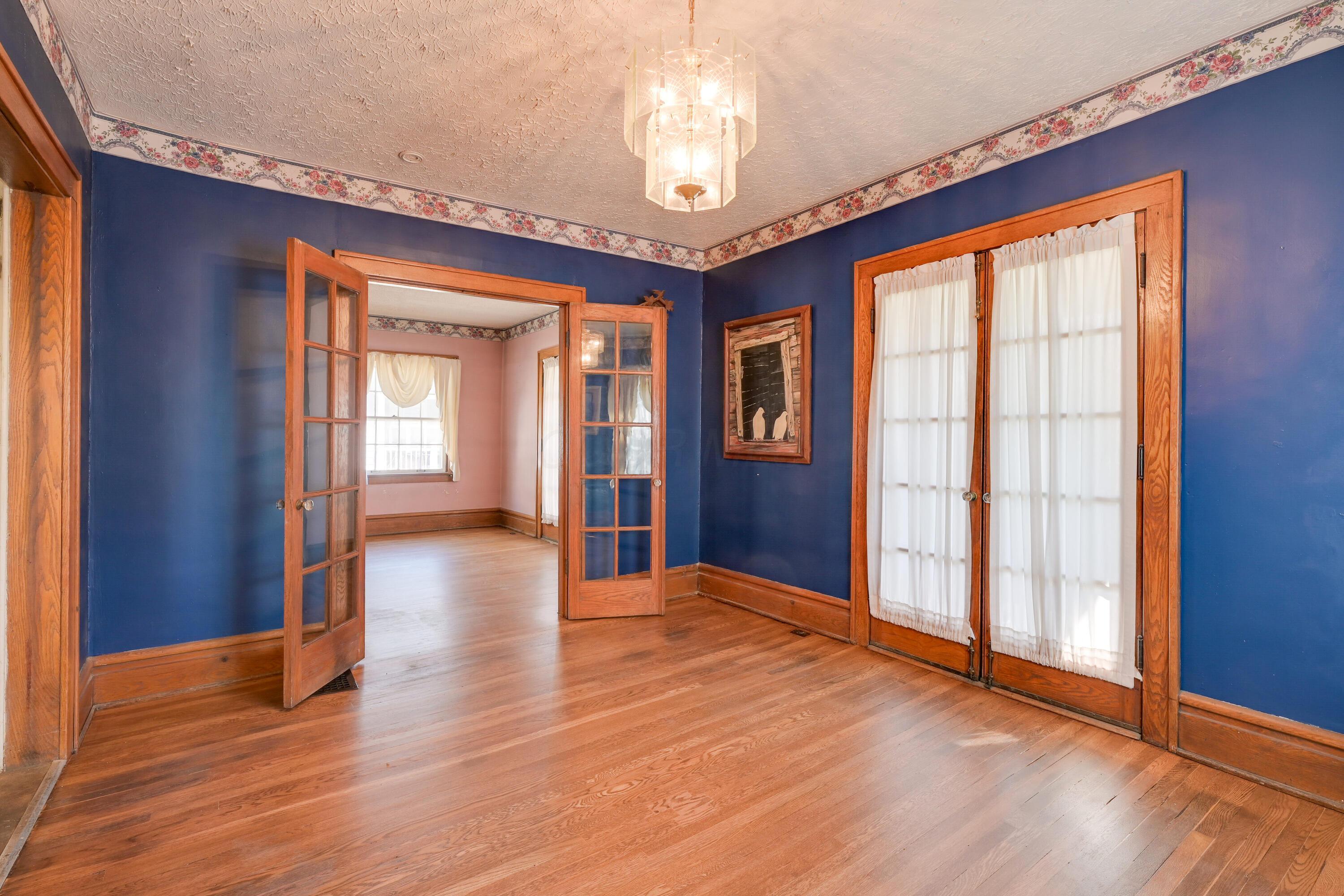 1129 Grandview Avenue