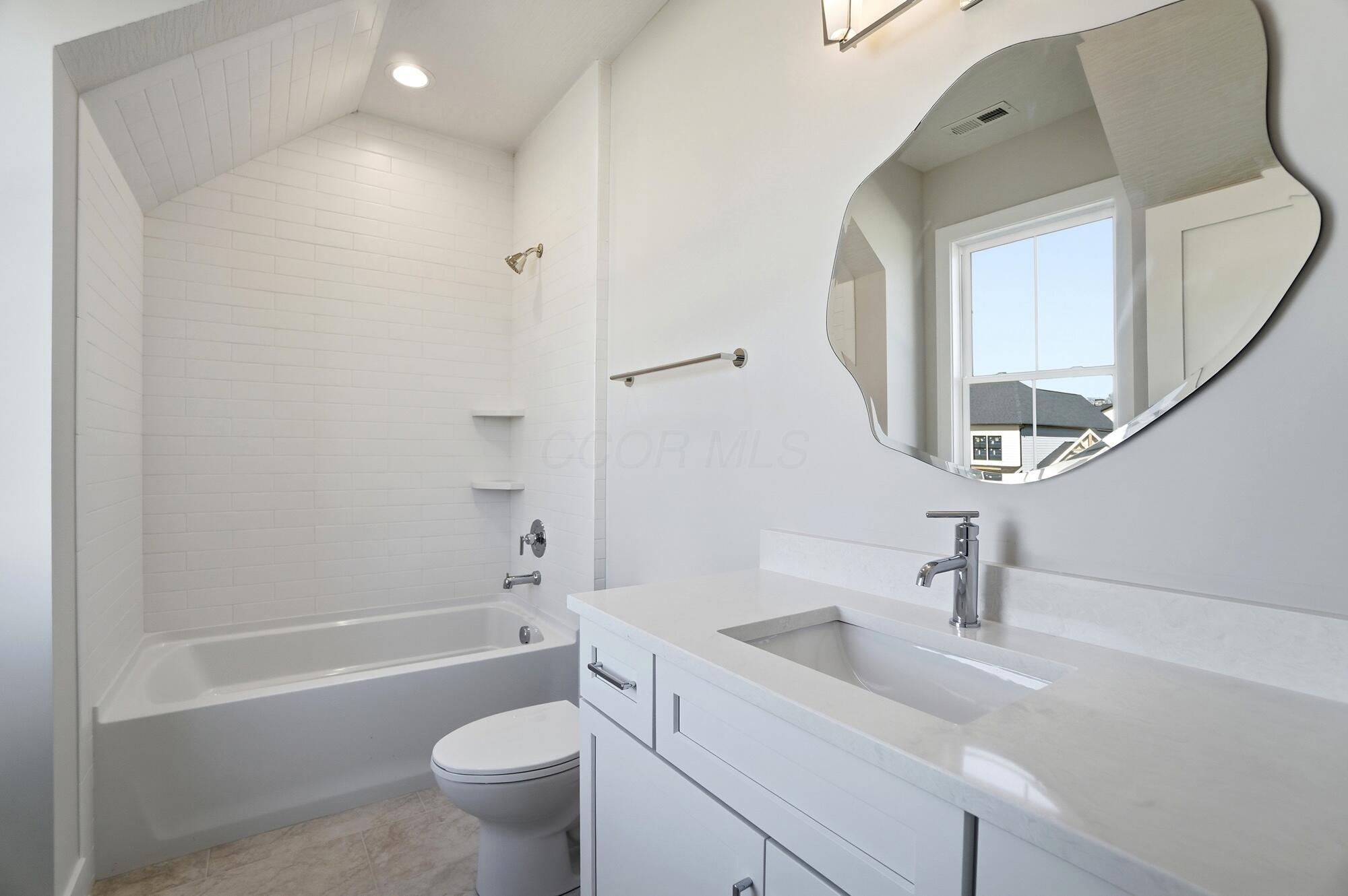 11376 Gold Finch Drive