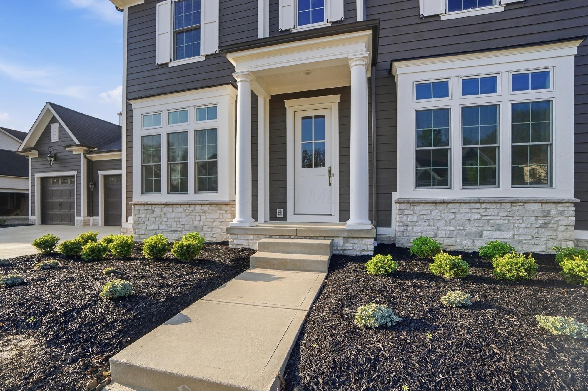 8211 Canopy Glen Drive