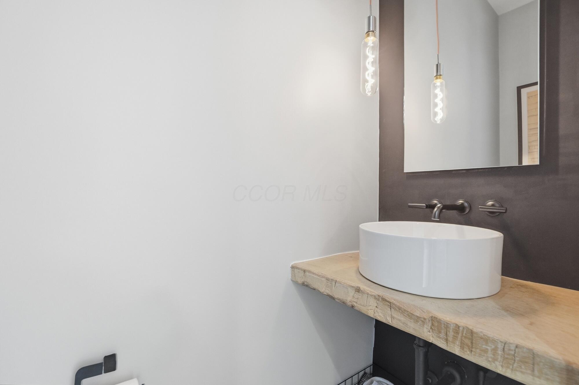 93 Ottar Alley
