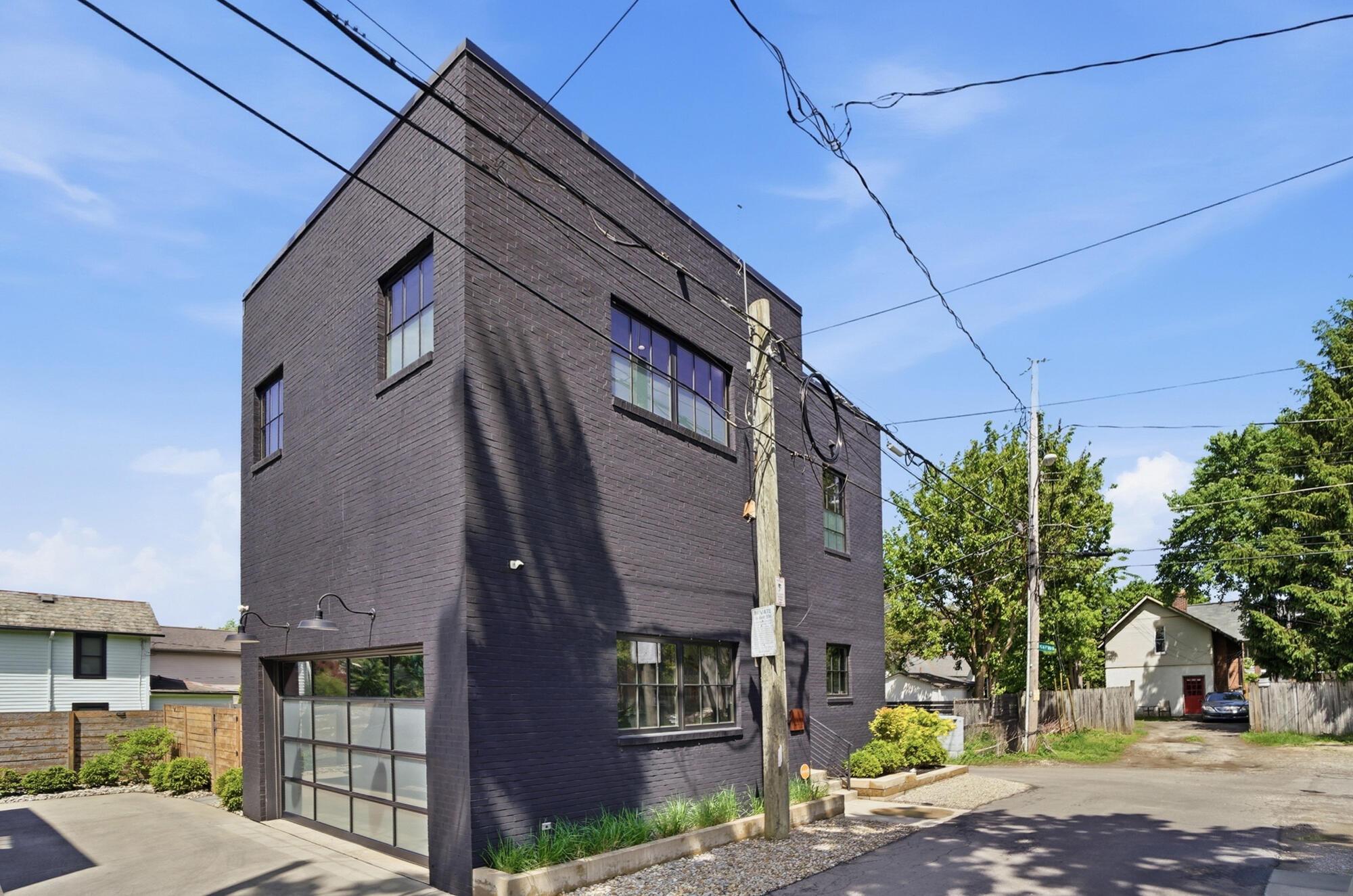 93 Ottar Alley