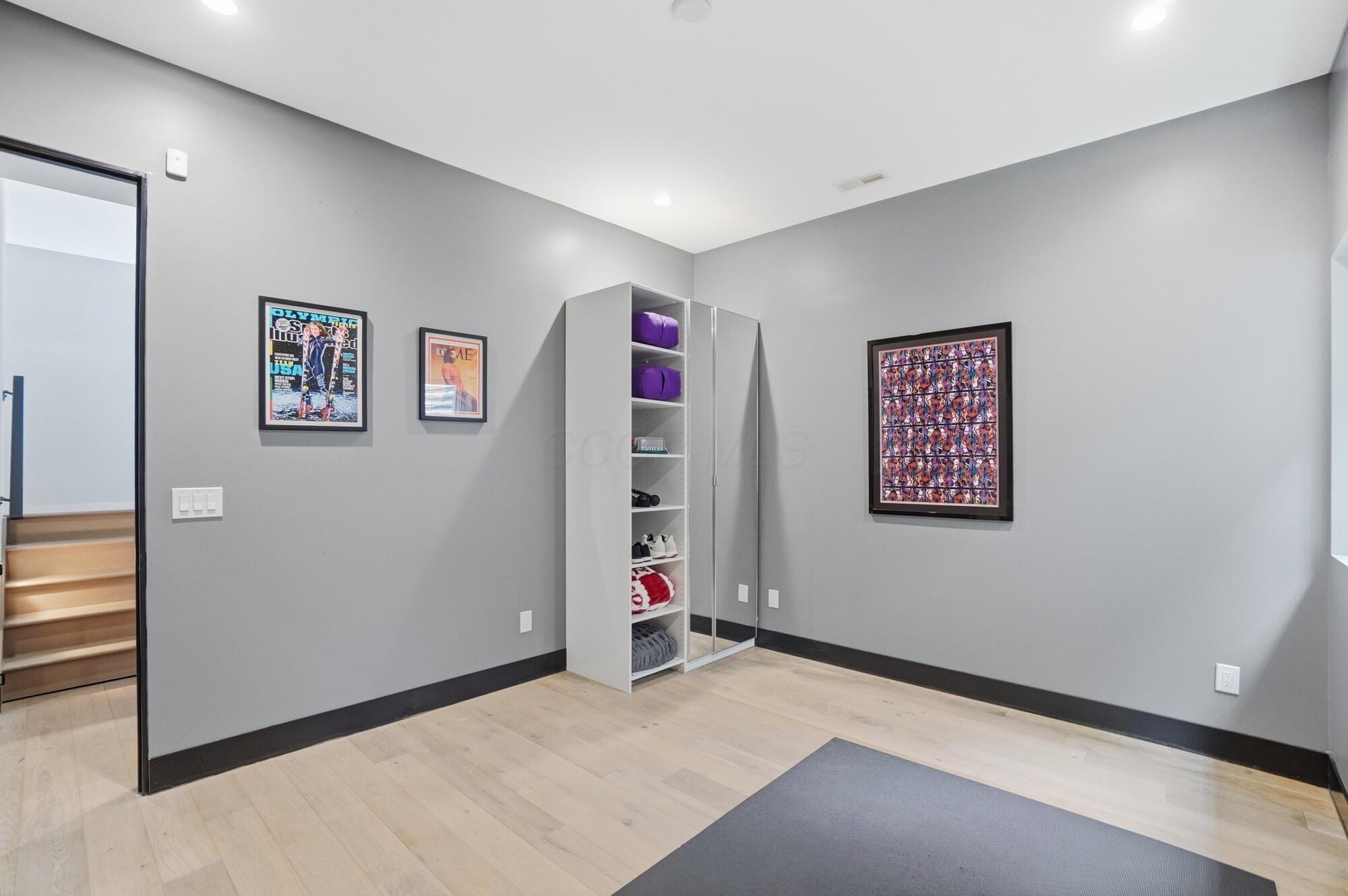 93 Ottar Alley