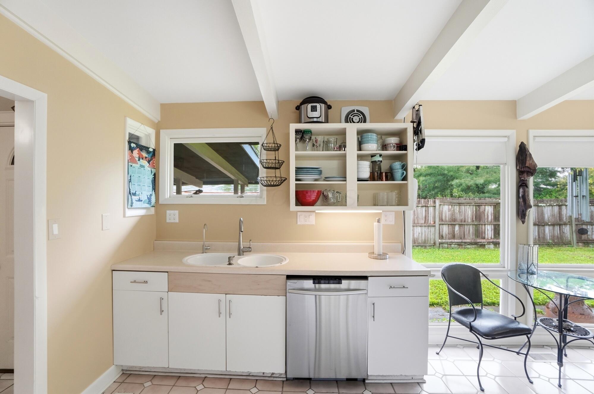 2451 Edgevale Road