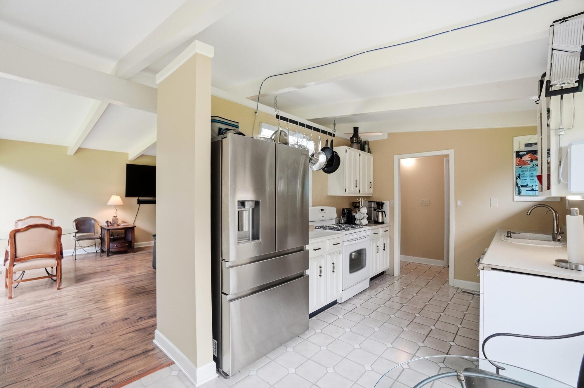 2451 Edgevale Road