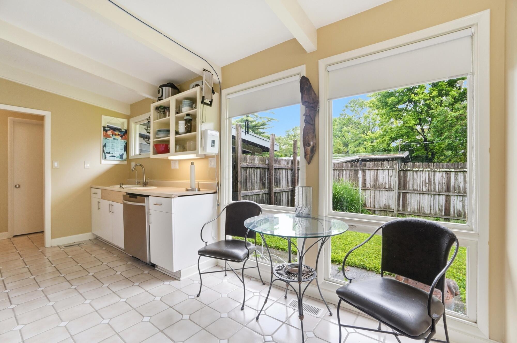2451 Edgevale Road
