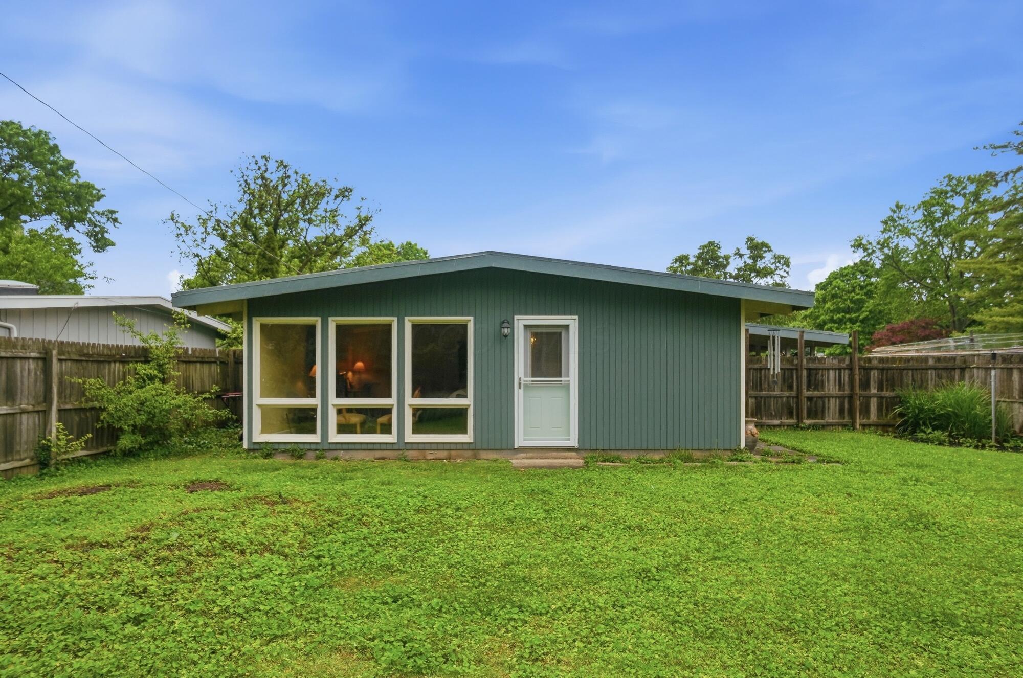 2451 Edgevale Road