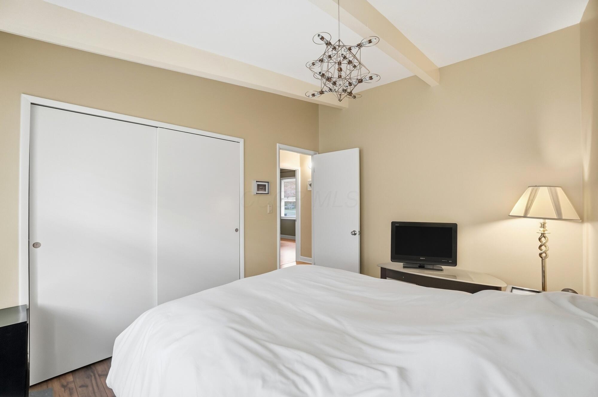 2451 Edgevale Road