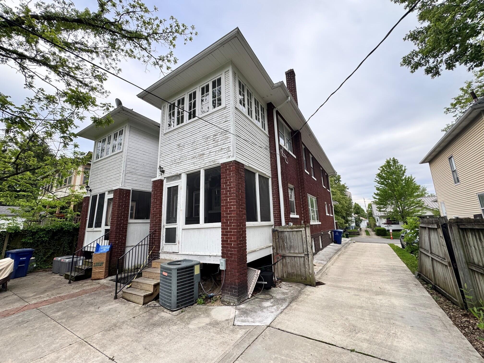 148-150 Clinton Heights Avenue, 148-150