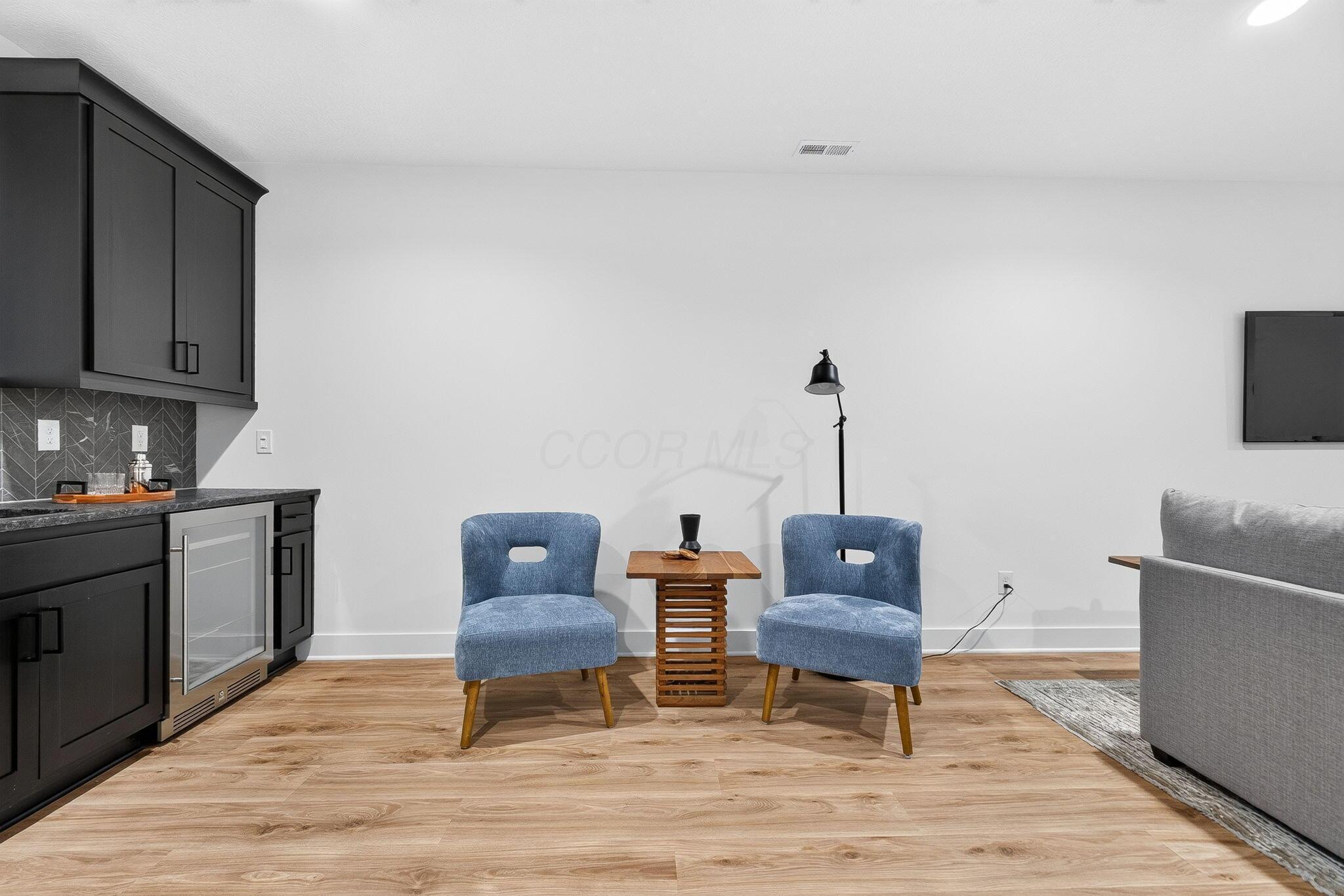 2048 Leopold Drive