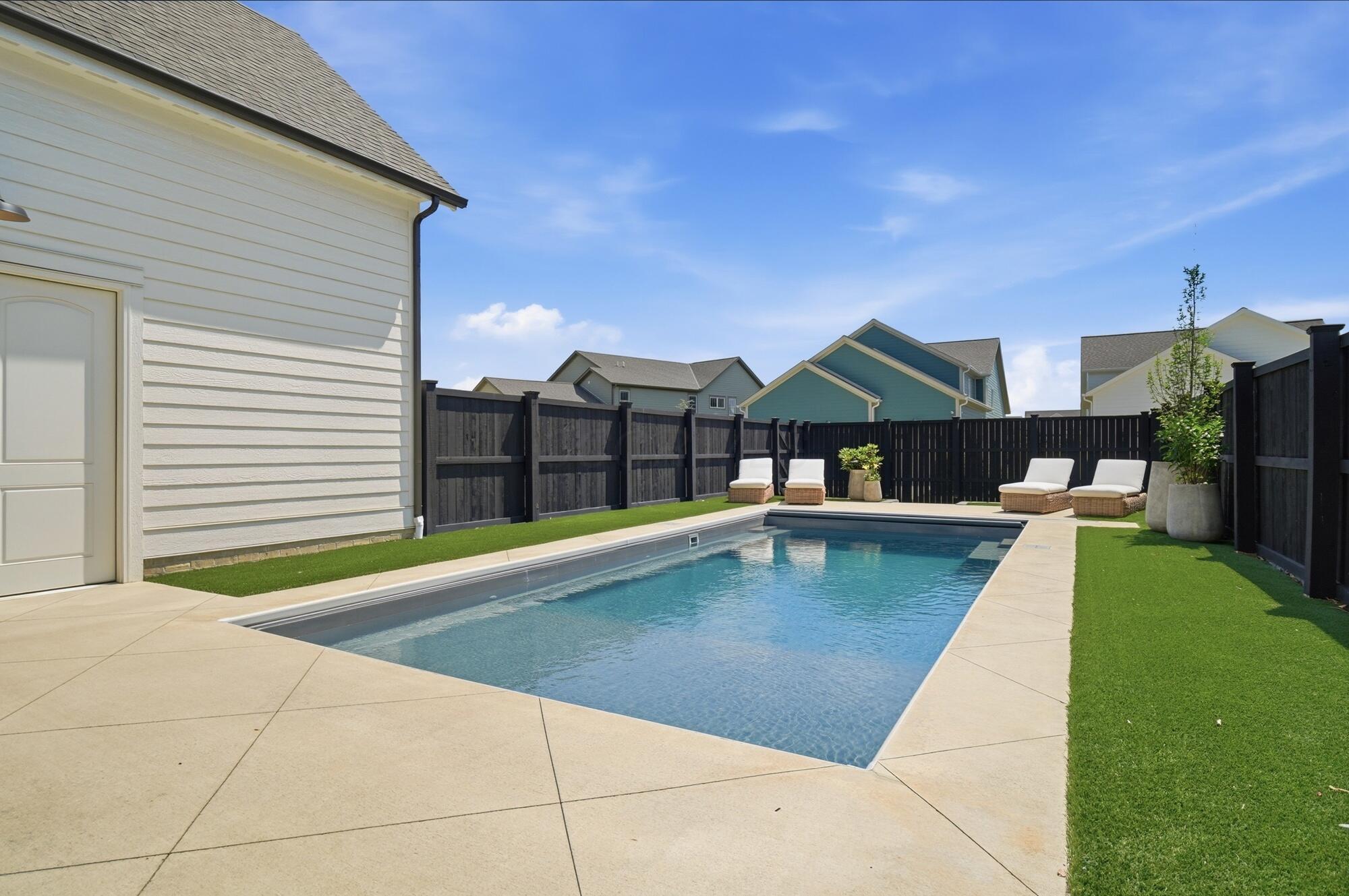 5565 Evans Farm Drive