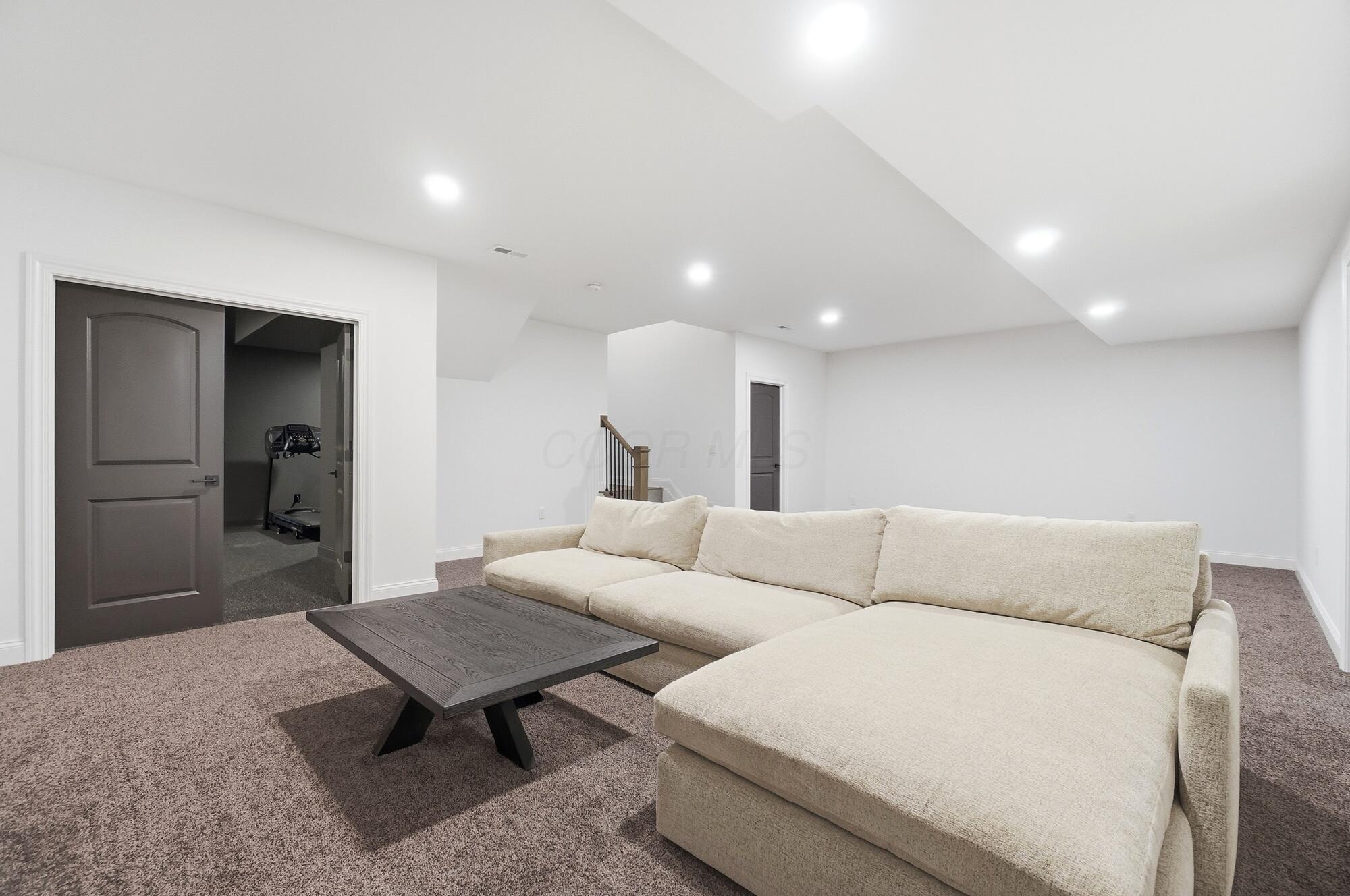 5565 Evans Farm Drive