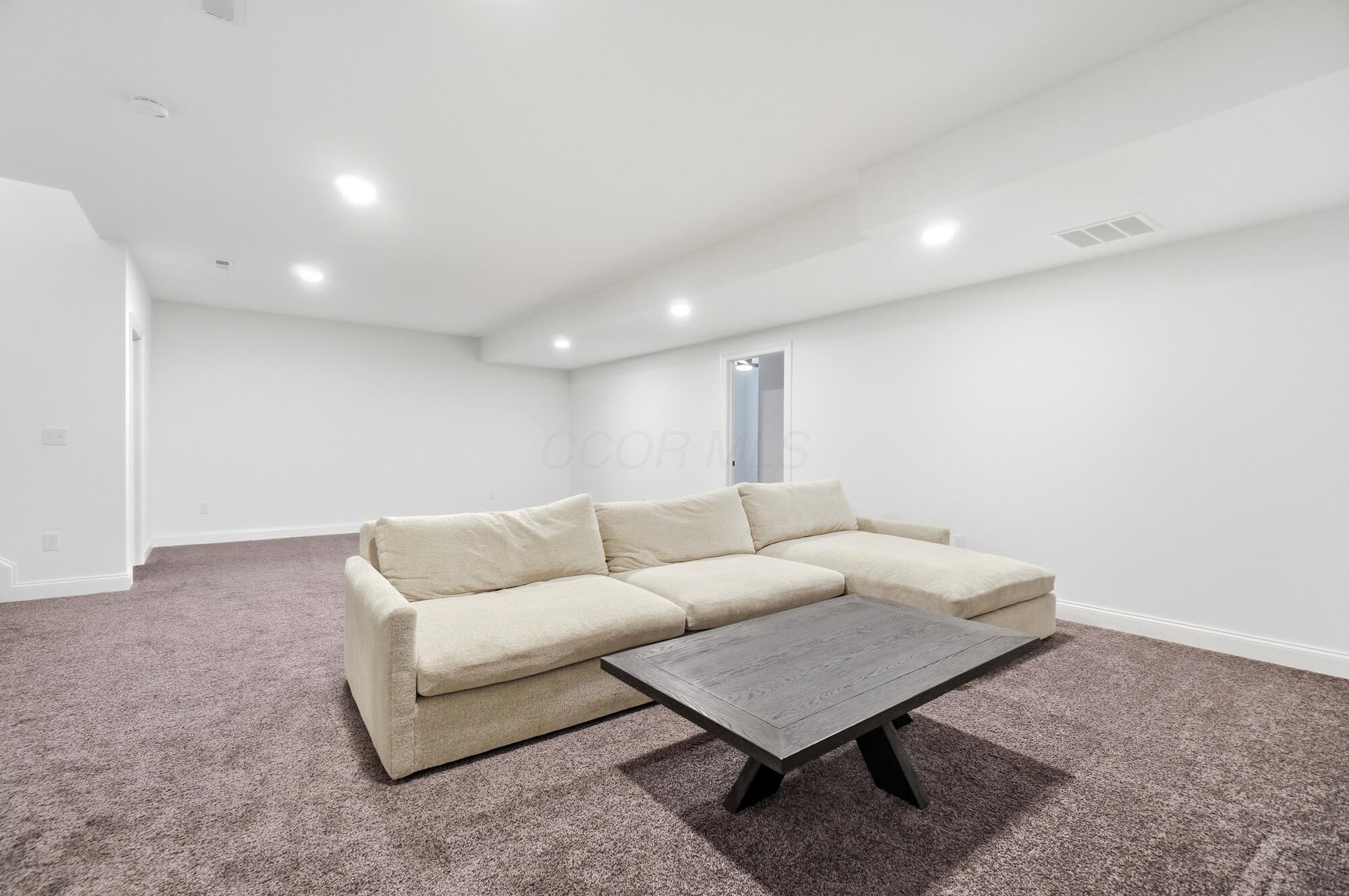 5565 Evans Farm Drive