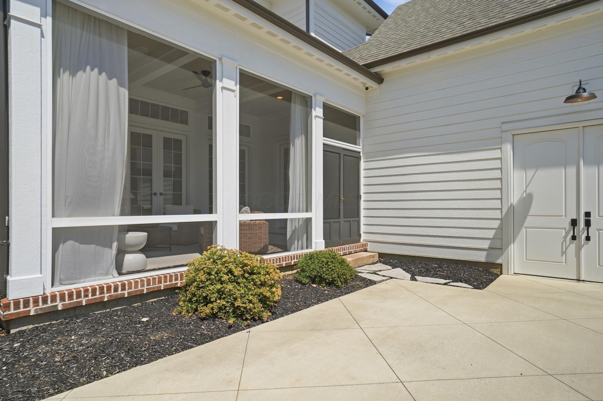 5565 Evans Farm Drive