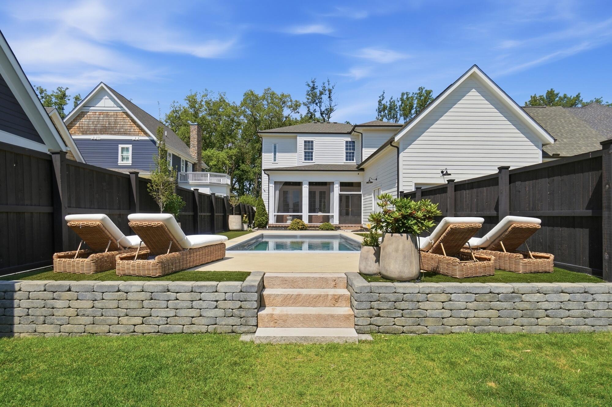 5565 Evans Farm Drive