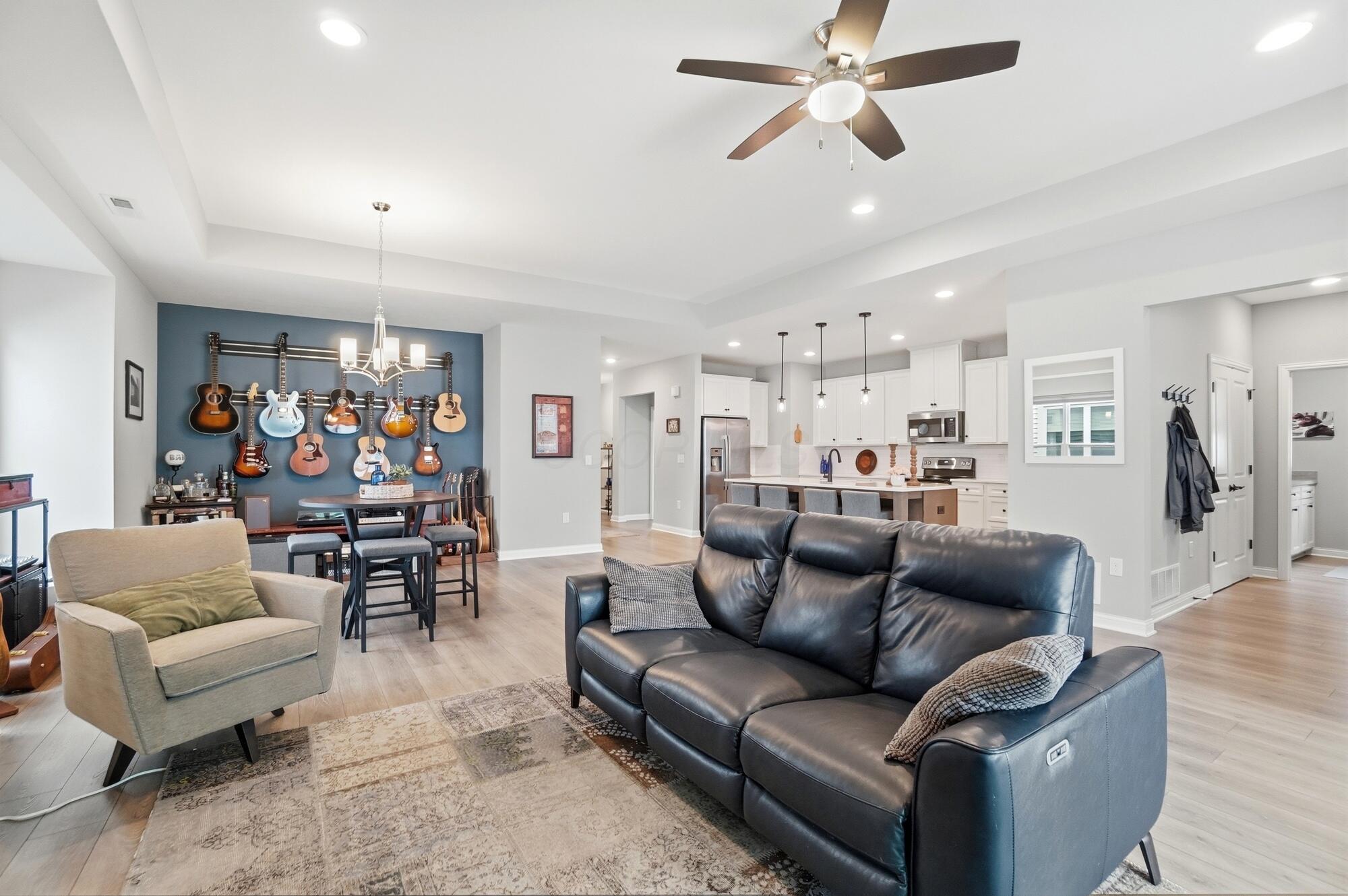 5614 Jessica Lane W