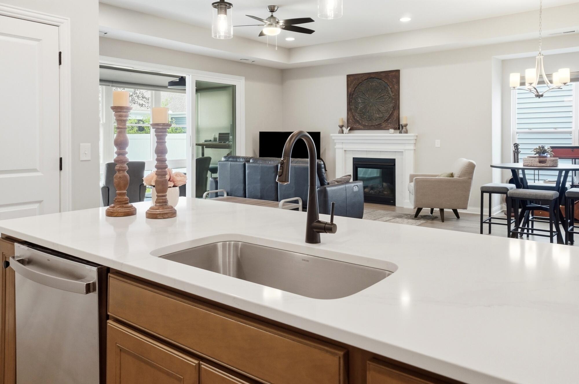 5614 Jessica Lane W