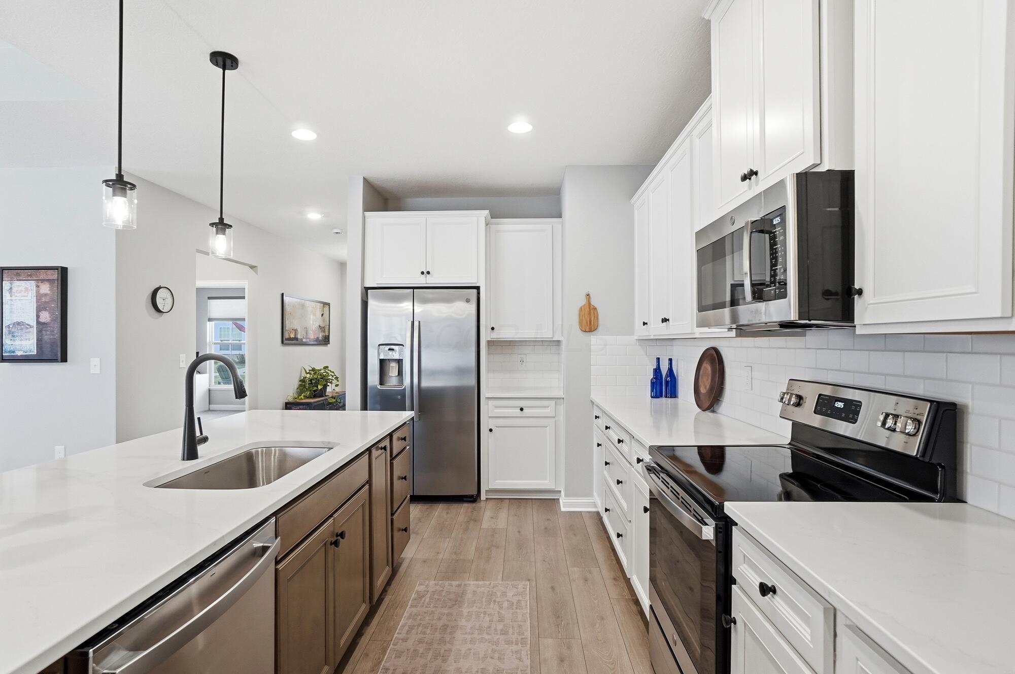 5614 Jessica Lane W