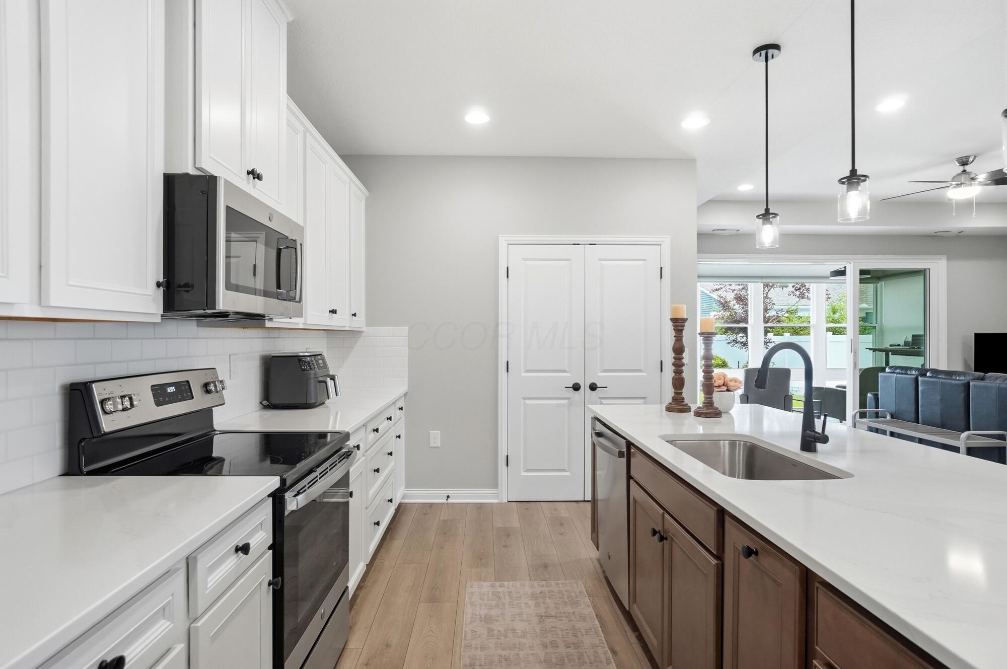 5614 Jessica Lane W