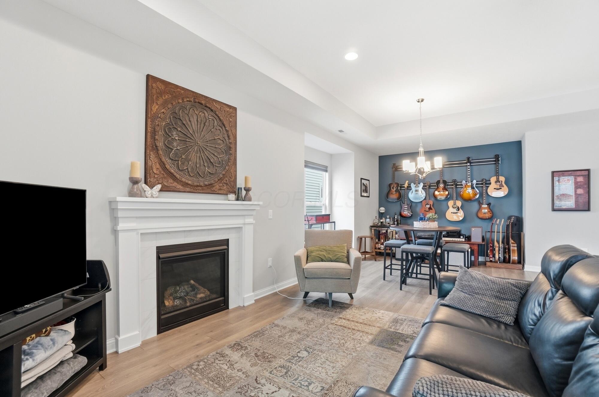 5614 Jessica Lane W