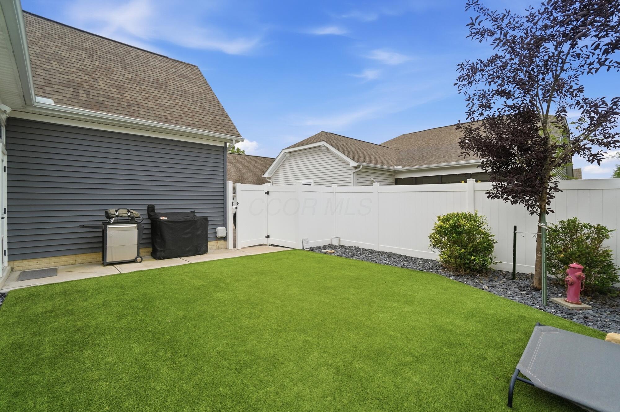 5614 Jessica Lane W