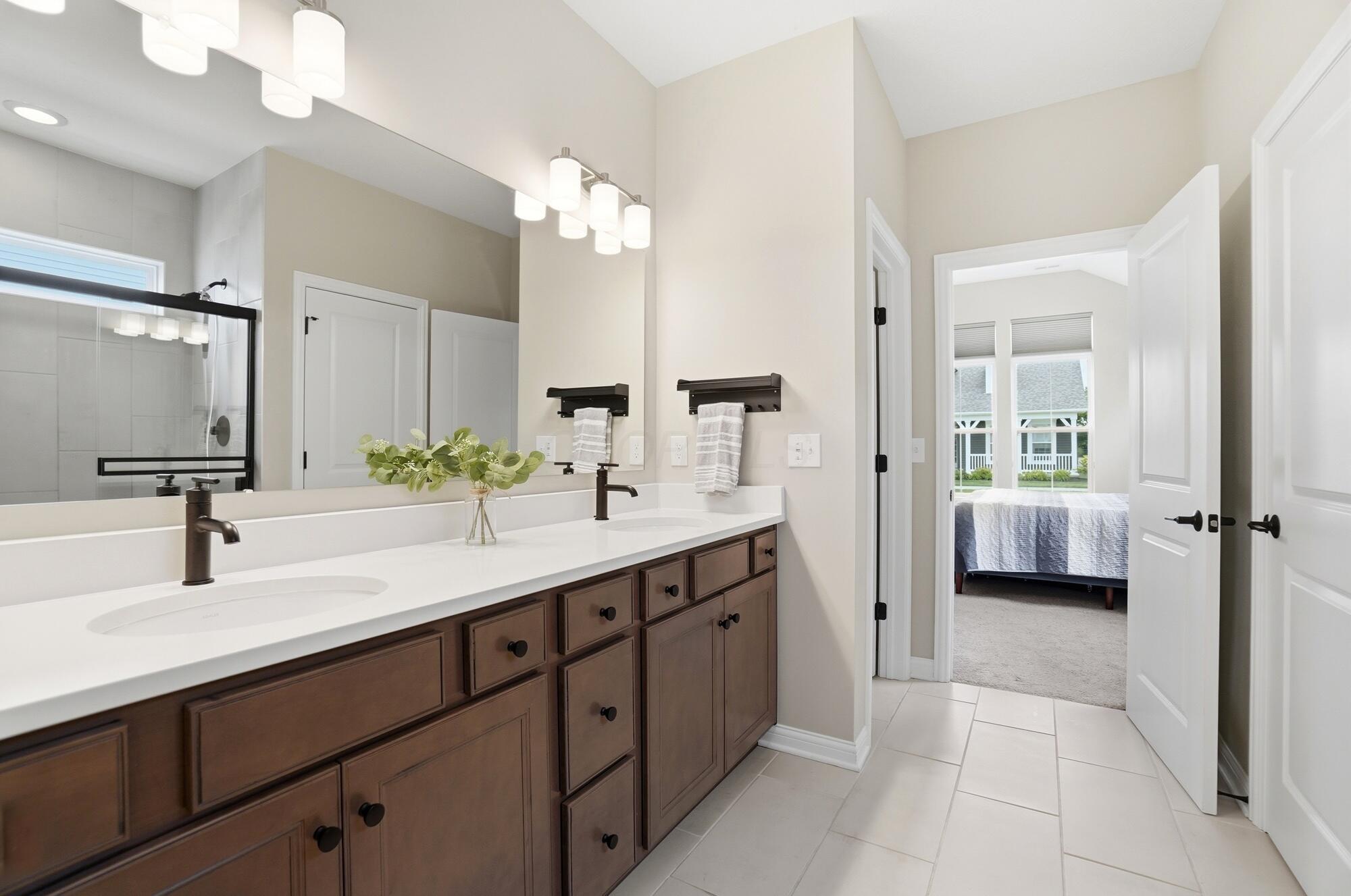 5614 Jessica Lane W