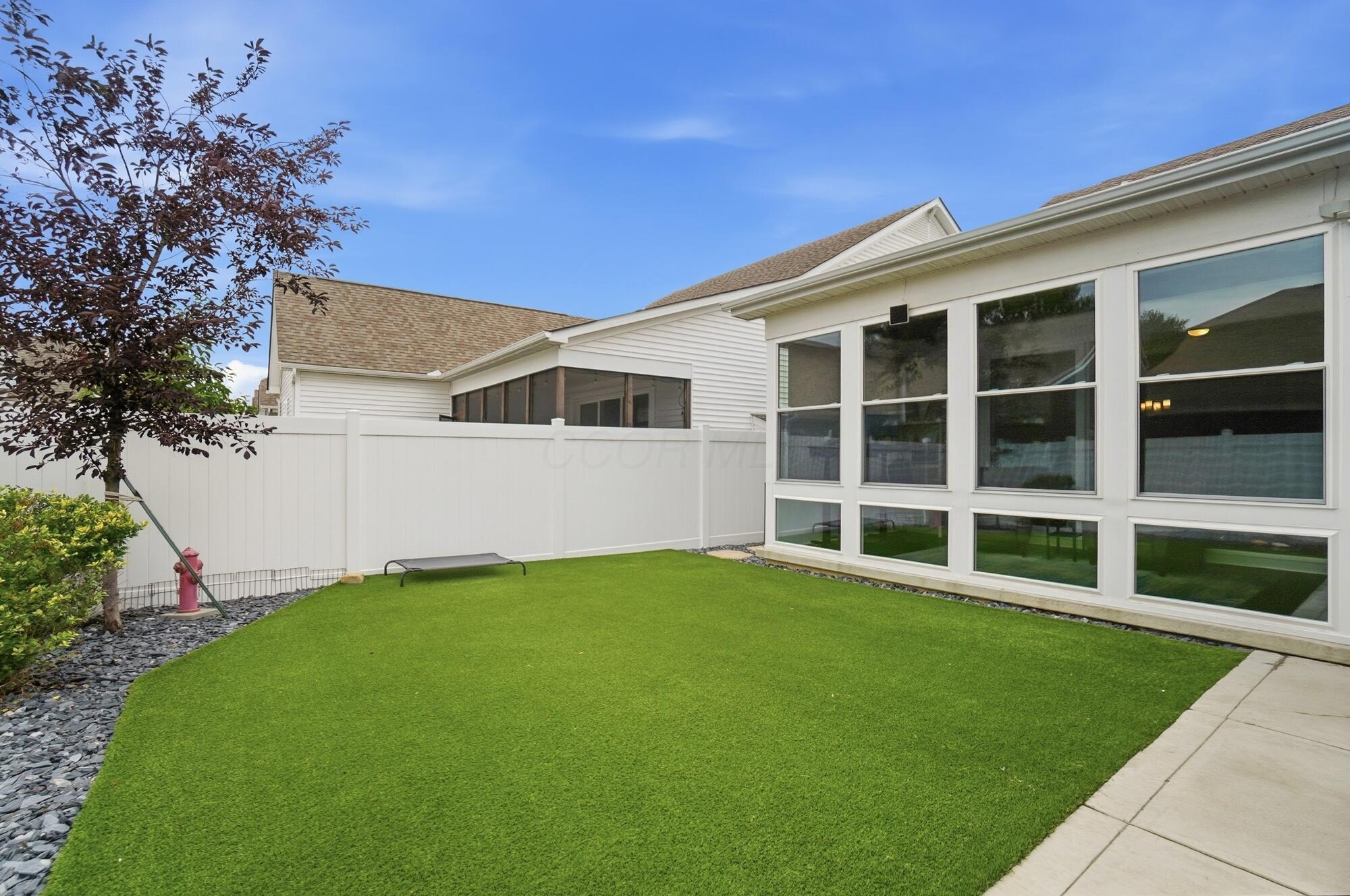 5614 Jessica Lane W